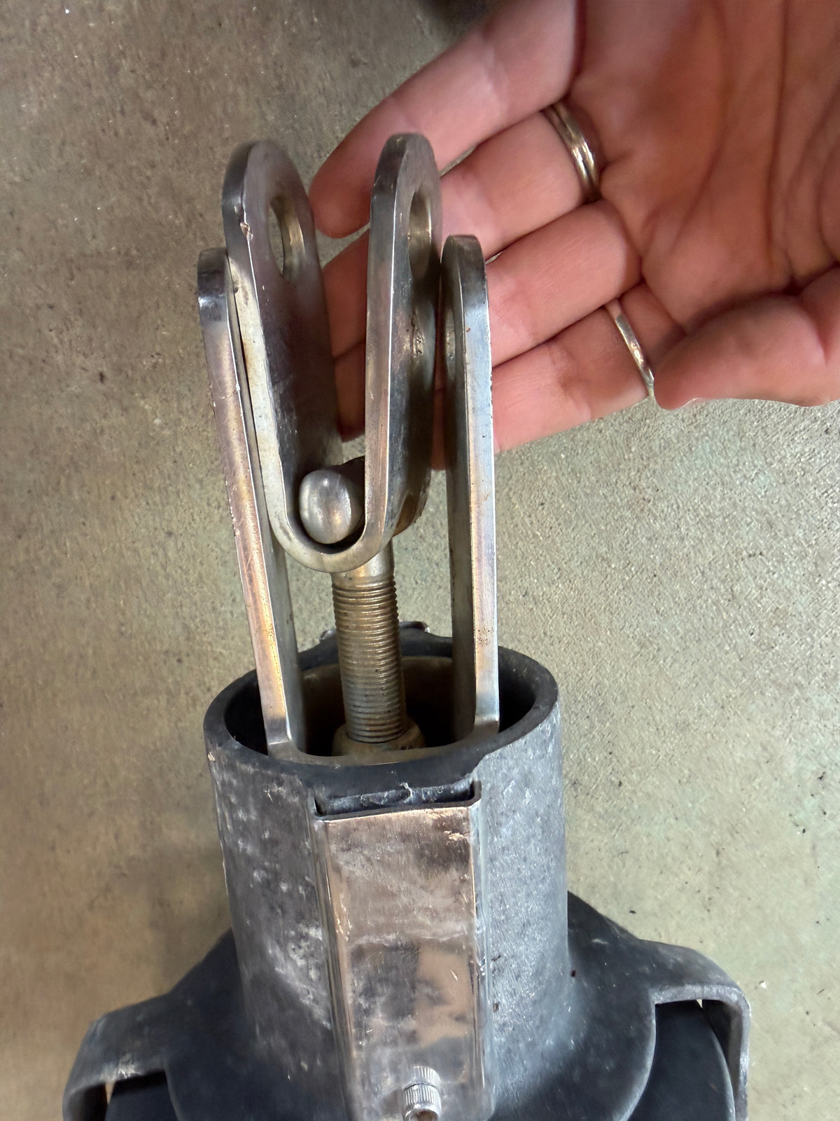 Aluminum 6 1/2" Diameter Roller Furling / Furler Drum WIth Feeder Connector