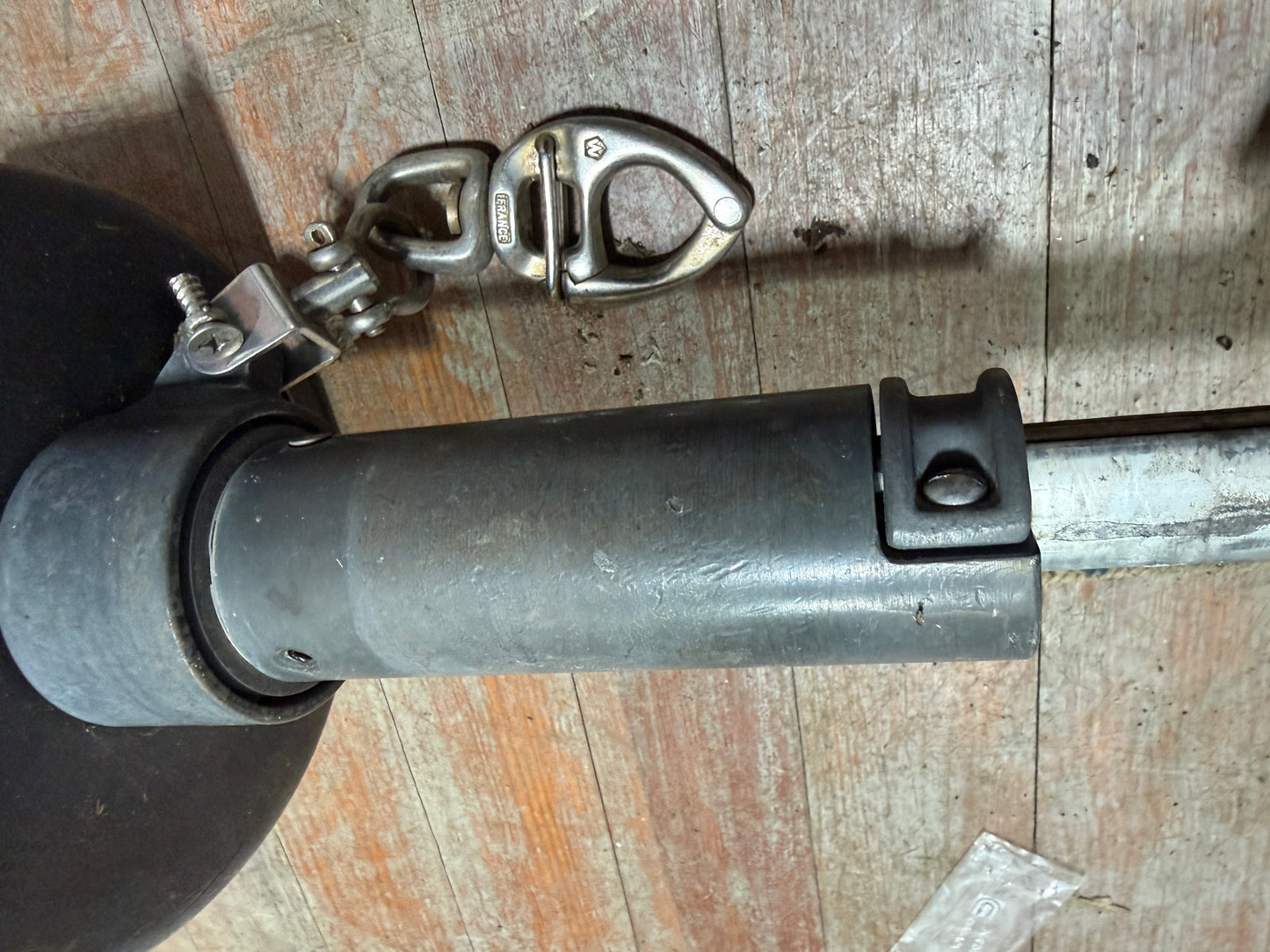 Harken Series 1-390 Roller Furling Drum With 1 Extrusion & Upper Swivel