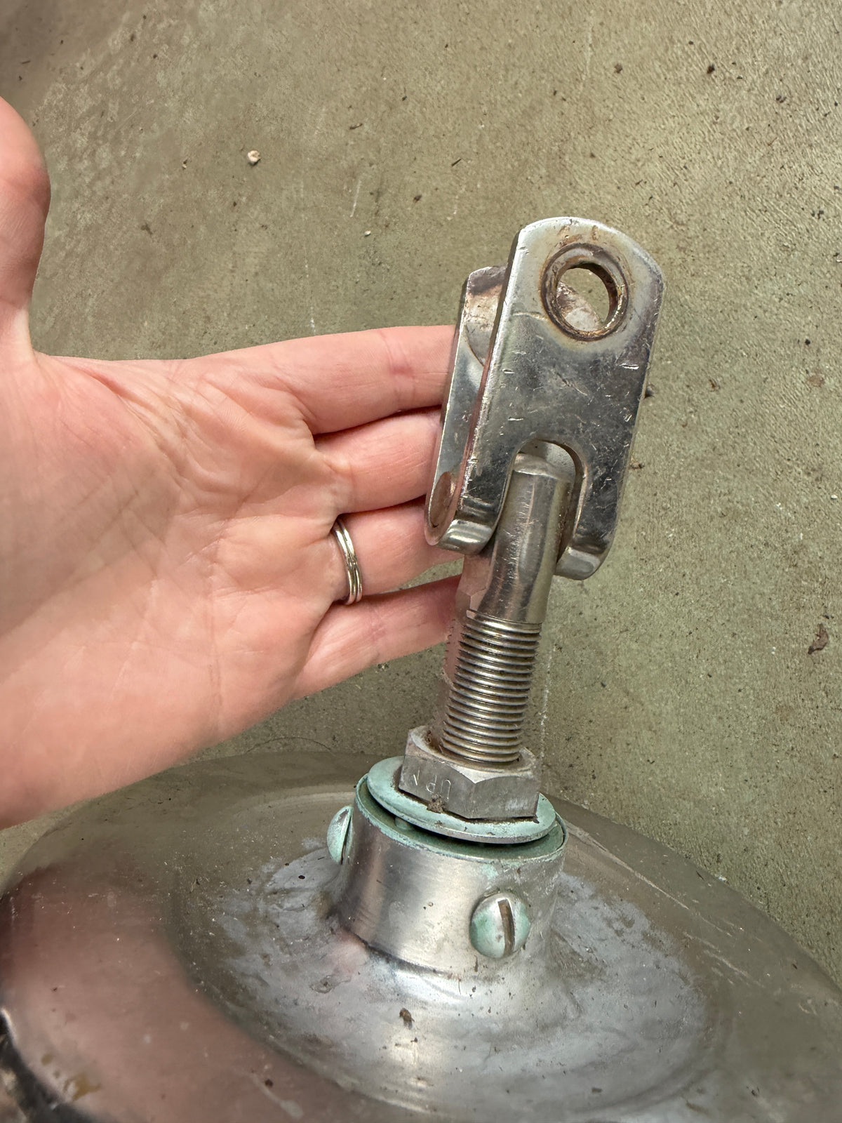 Harken Series 1-392 Roller Furling / Furler Drum With 22 1/4" Long Extrusion
