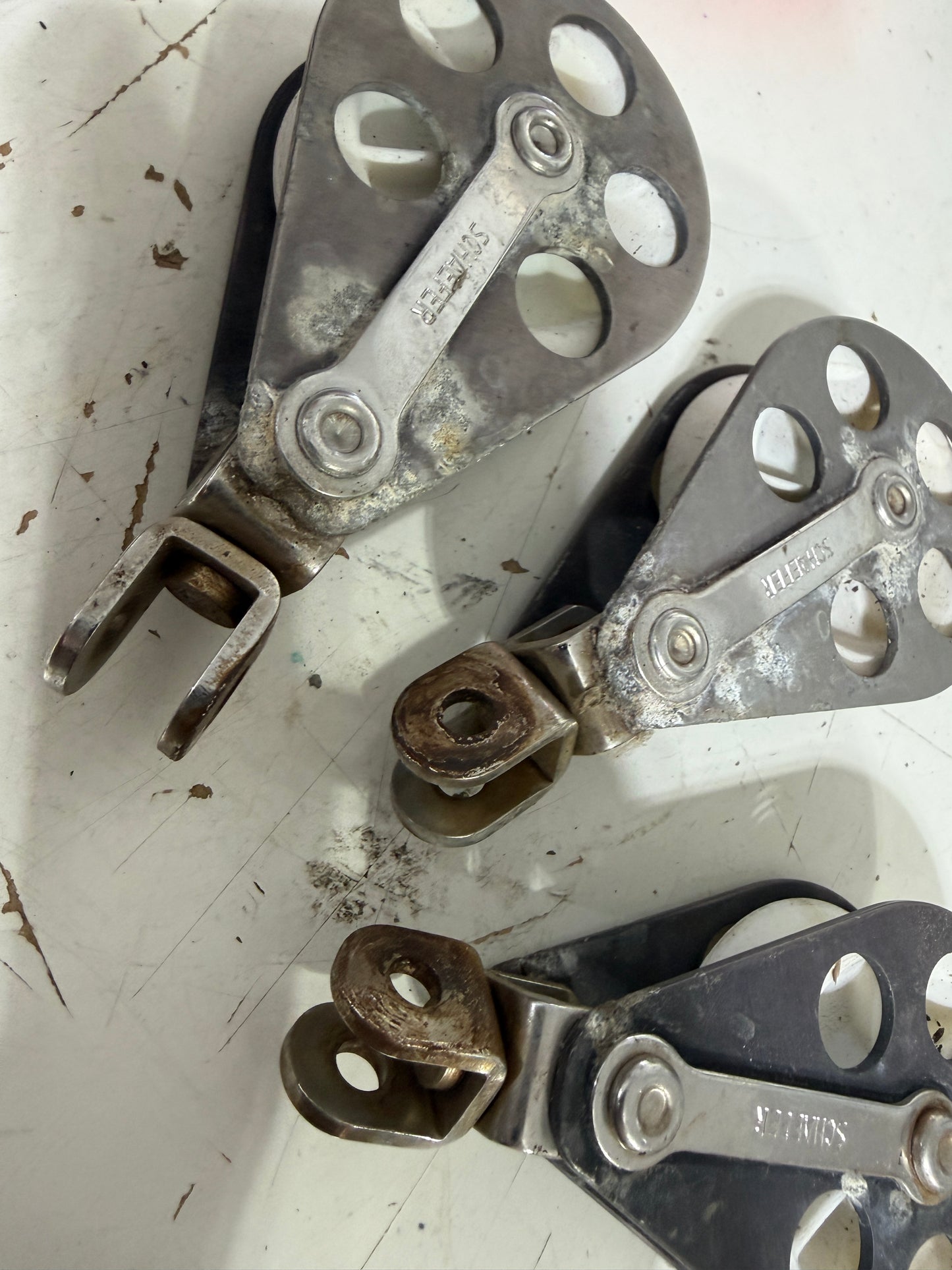 LOT OF 3 - Schaefer 2 3/8" Sheaved Single Swivel Blocks - 9/16" Line