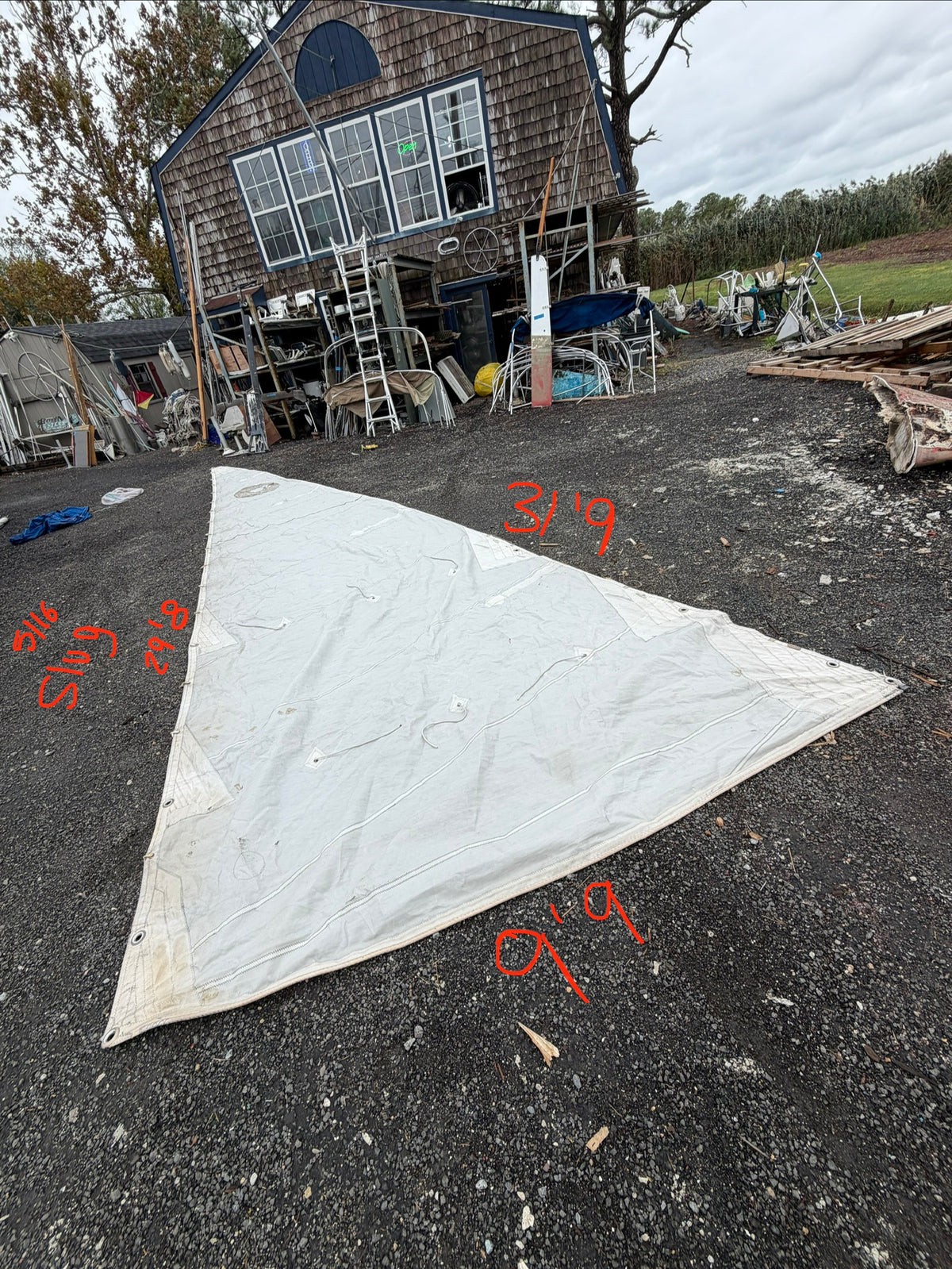 ODAY 28 Main Sail - 31'9" x 29'8" (Slug Slide) x 9'9"