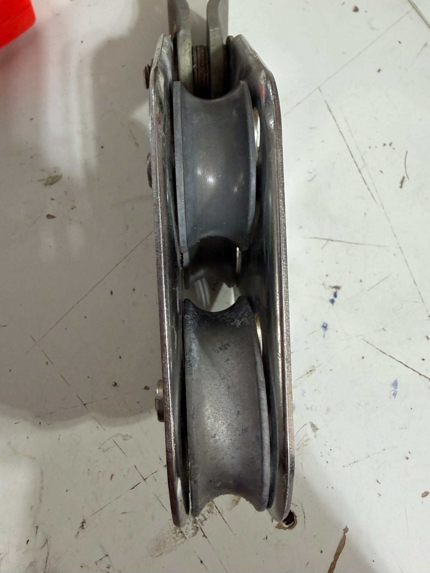 Schaefer Triple With Shroud Type Top - 1/2" Line