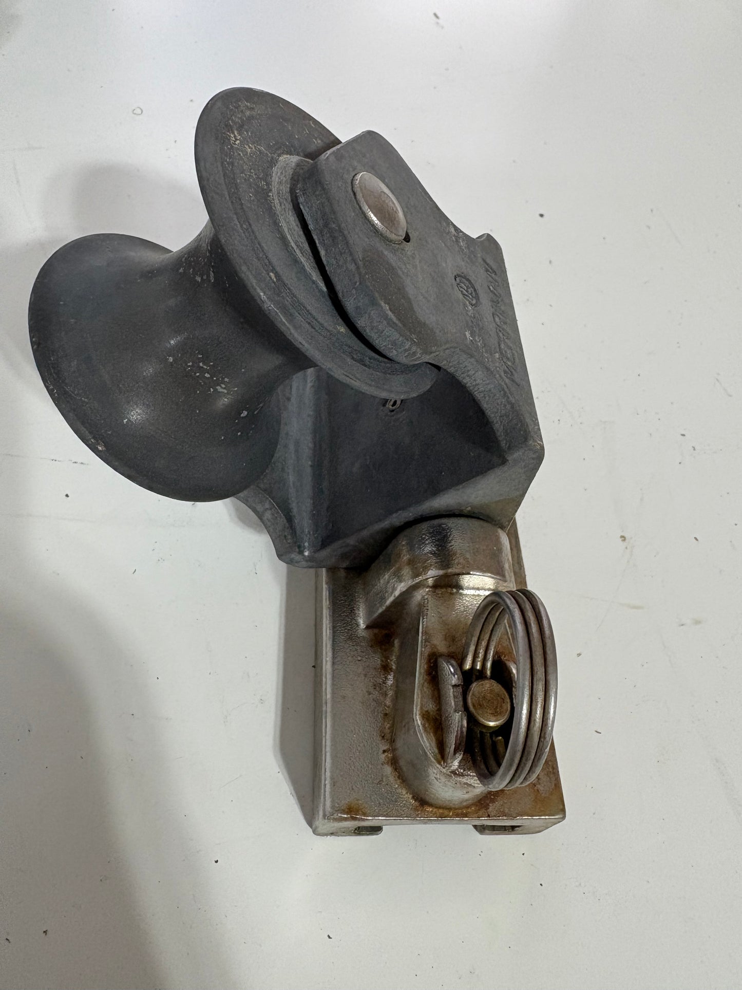 Merriman Sheet Block 1 1/4" Track - Stainless Steel Base