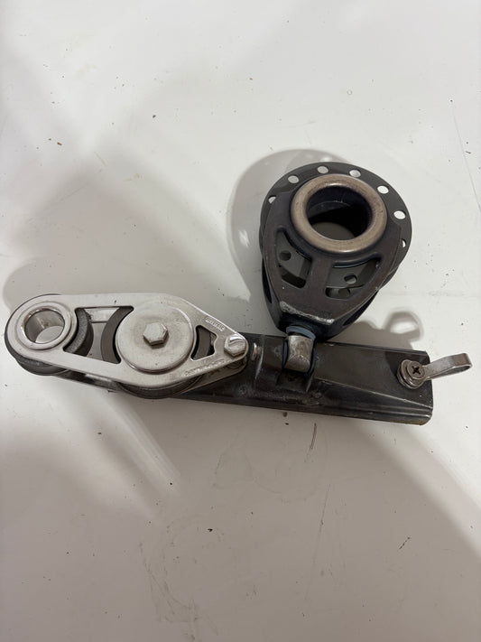 Garhauer Lead Track Car with Fiddle and Standing Block - 1 3/8" Track Size