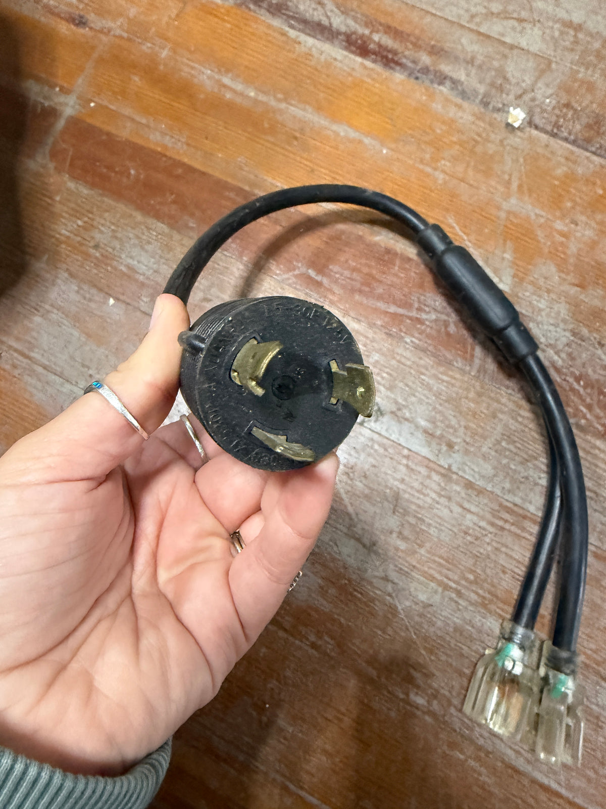 3' 2 Outlet Split Y Cord - L5-30P 125V - Cable Matters Brand