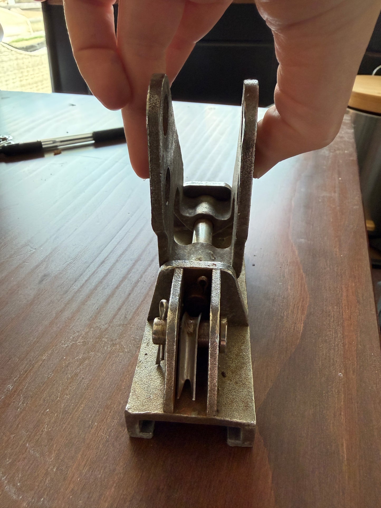 Kenyon Gooseneck - 1 1/4" Track Width