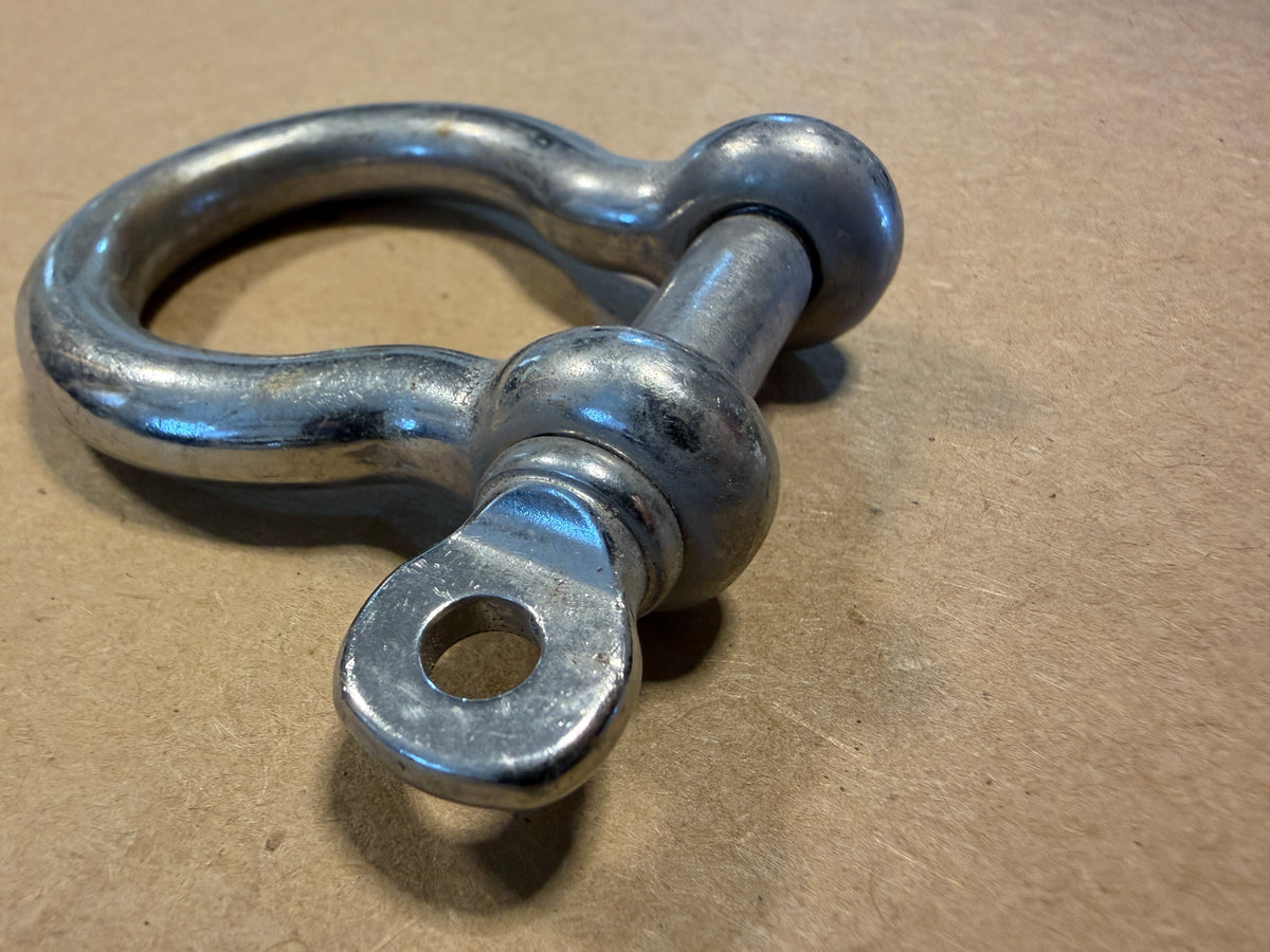 Large Bow Shackle - 3/8" Pin Diameter x 3/4" Width