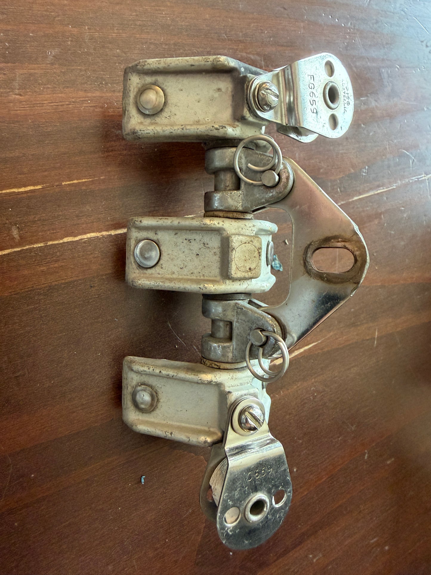 7/8" X Traveler / Track Car - 4 1/2" Long