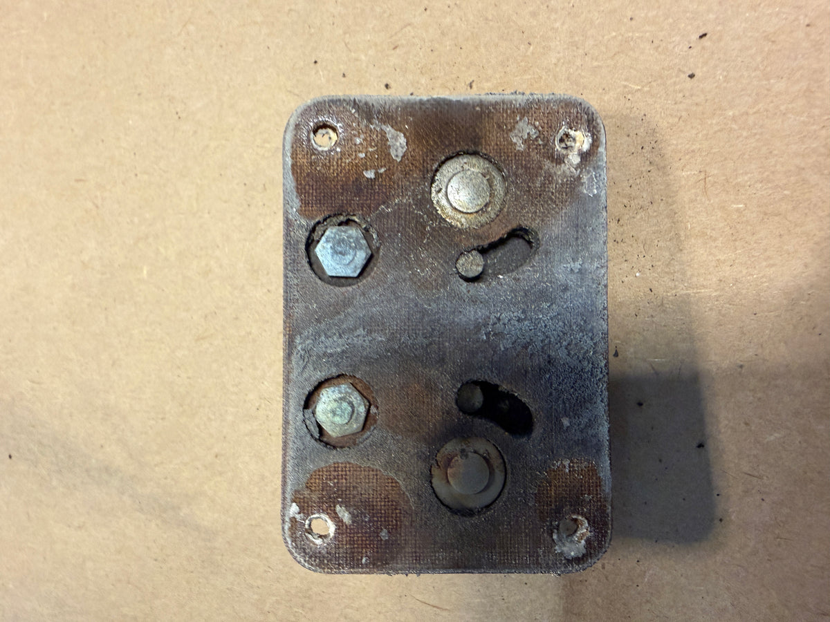 Tufnol Cam Cleat with Fairlead - 11/16" MAX OPENING