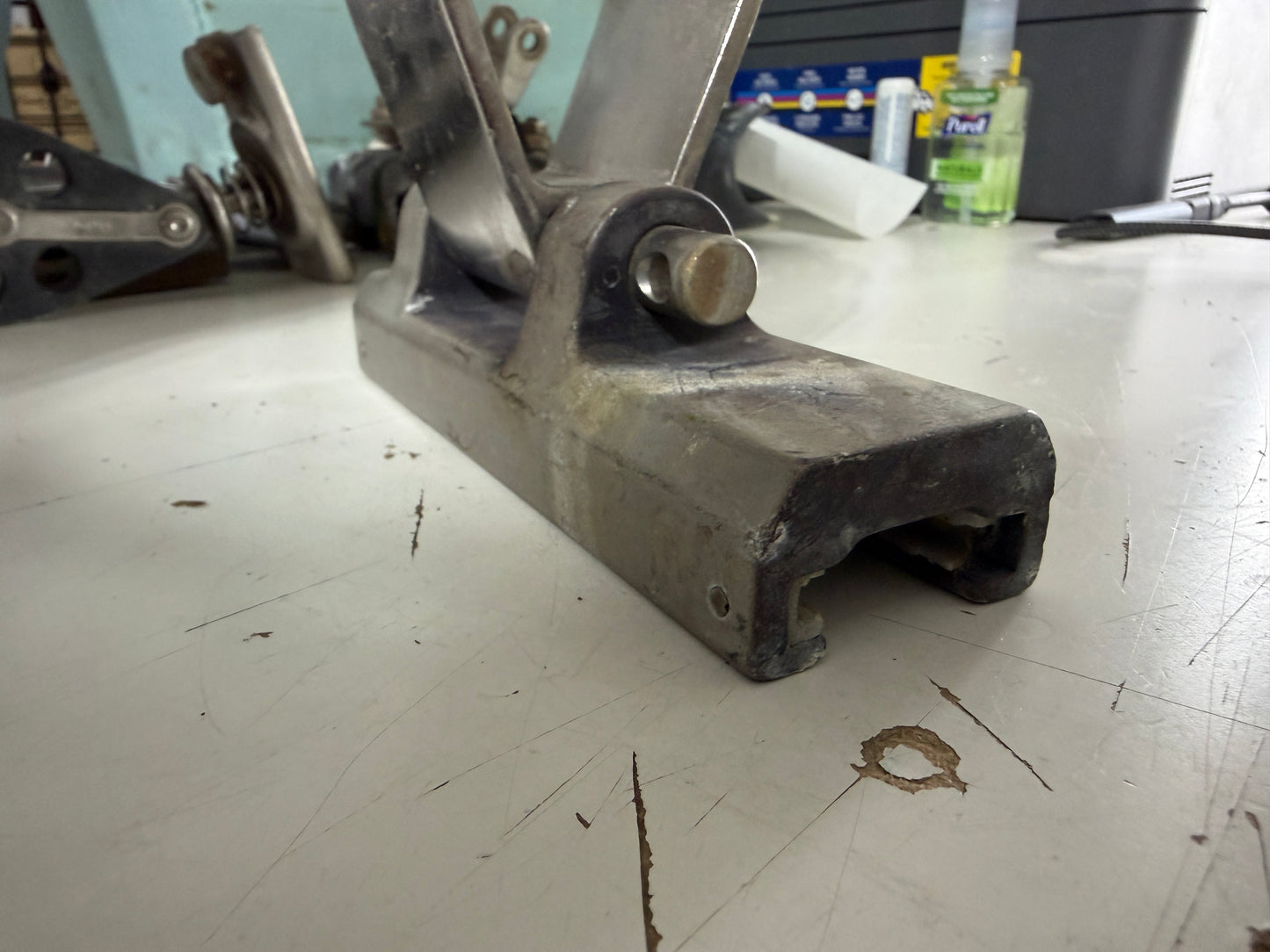 1 1/4" Heavy Duty Sheet Block - Needs New Sheave