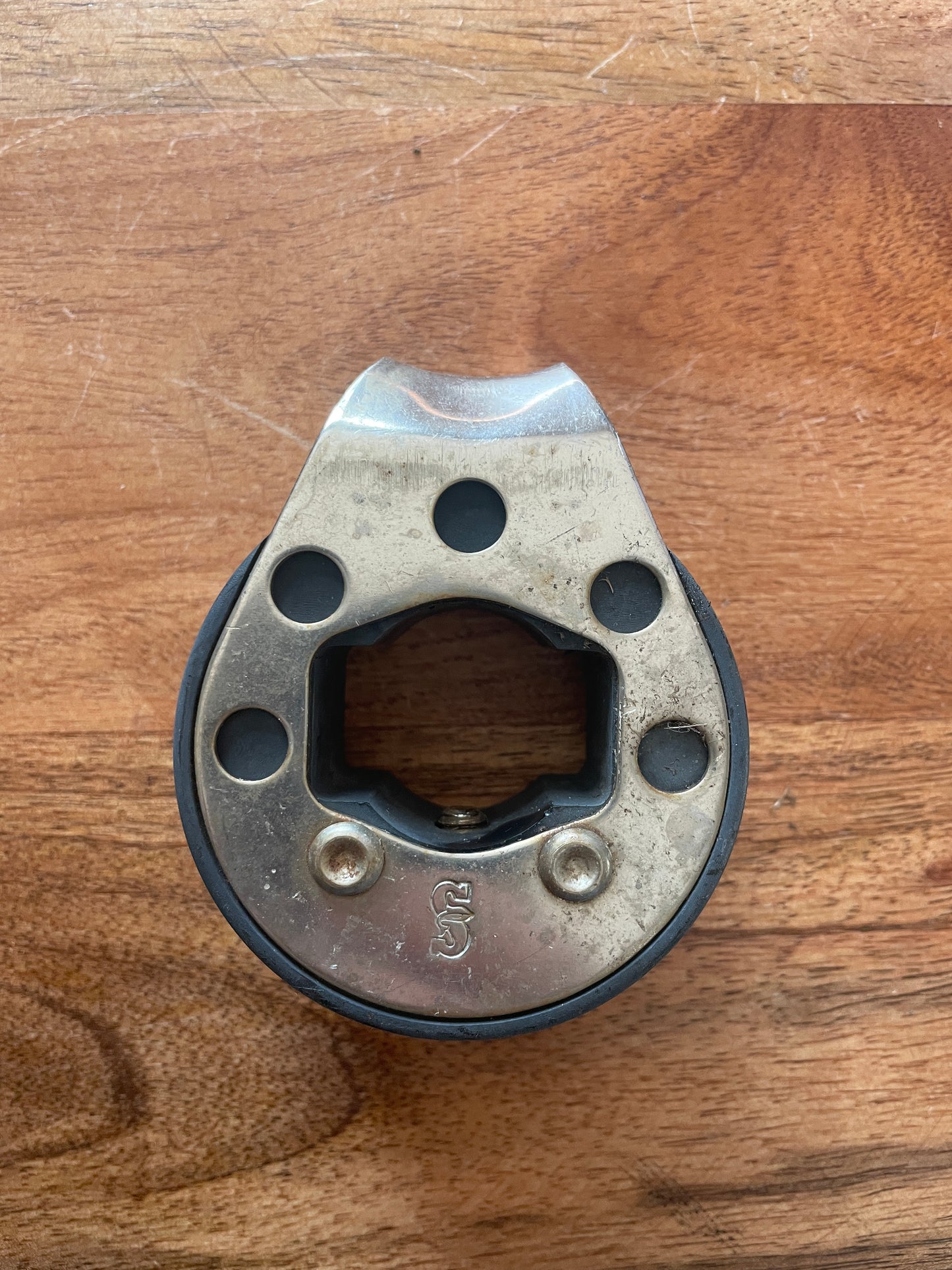 Schaefer 2 1/2” Sheave Stanchion Block- 1”