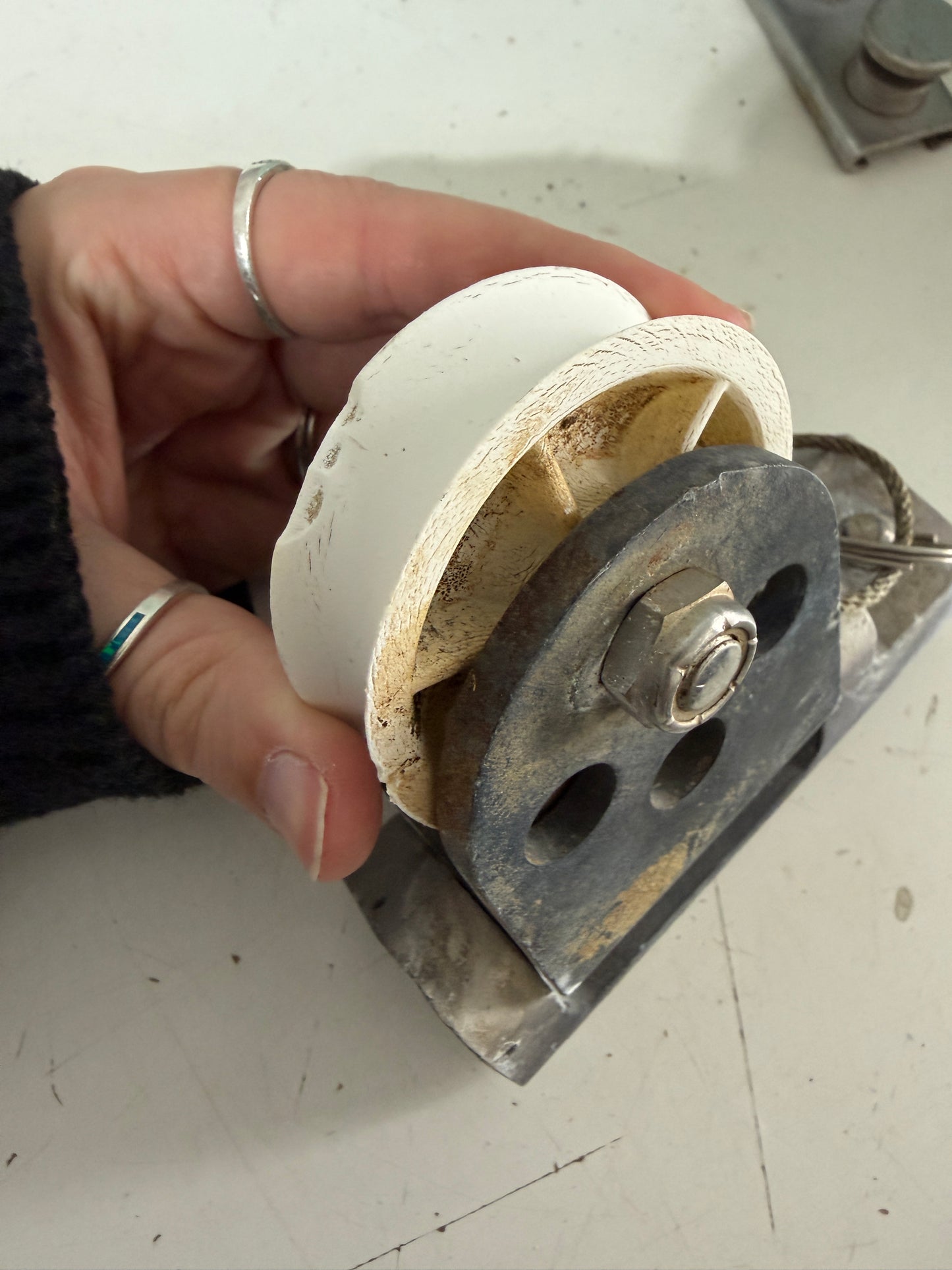 1 1/4" Schaefer Sheet Block - Skinny Sheave - Needs to be Replaced