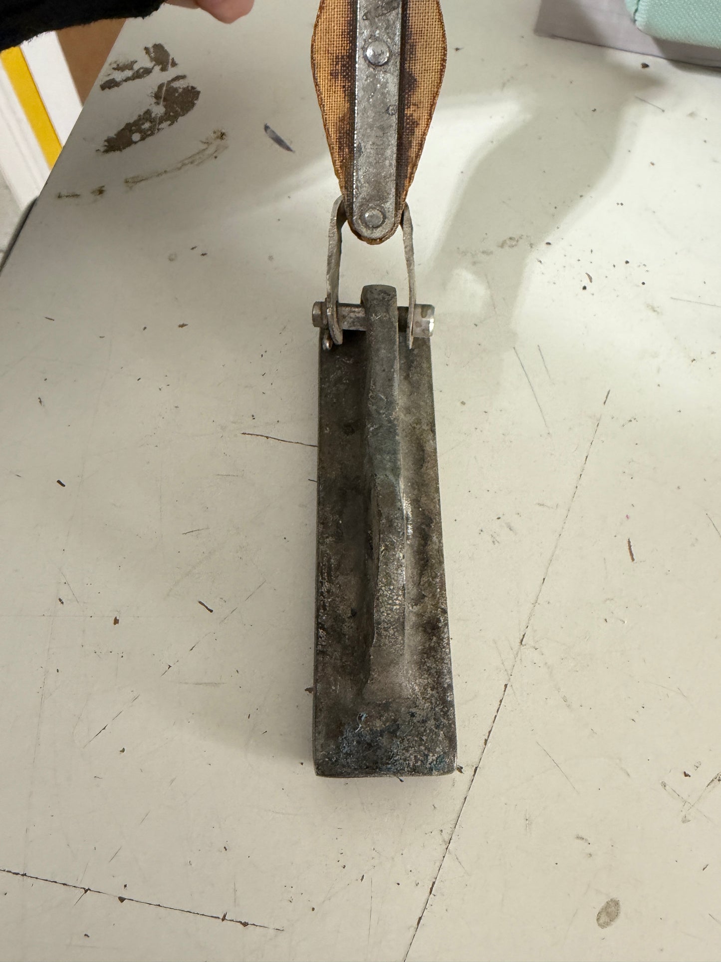 3/4" Chromed Bronze Lead Car - Small Tufnol Block as is