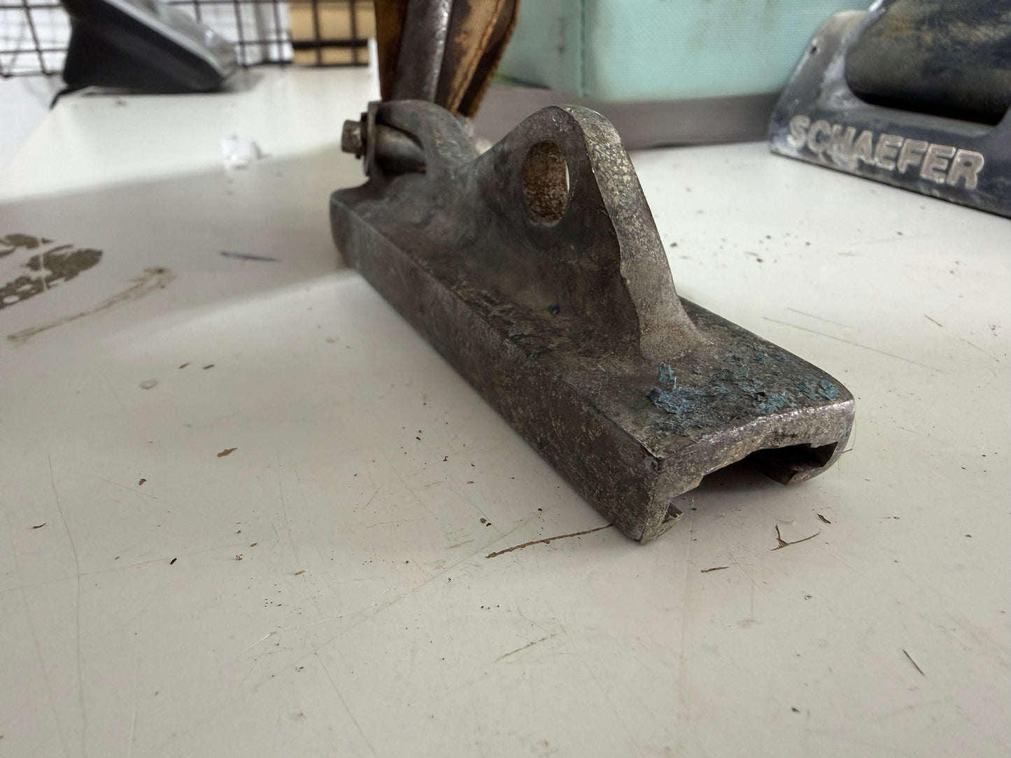 3/4" Chromed Bronze Lead Car - Small Tufnol Block as is