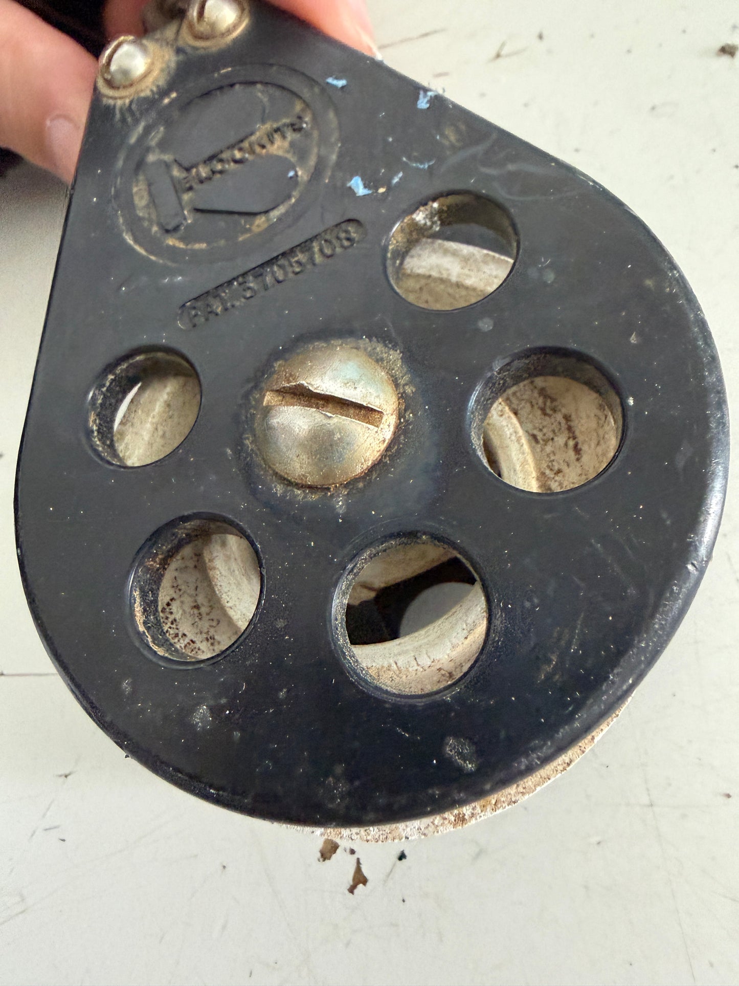 Blockits Single Swivel Block - NEEDS NEW SHEAVE