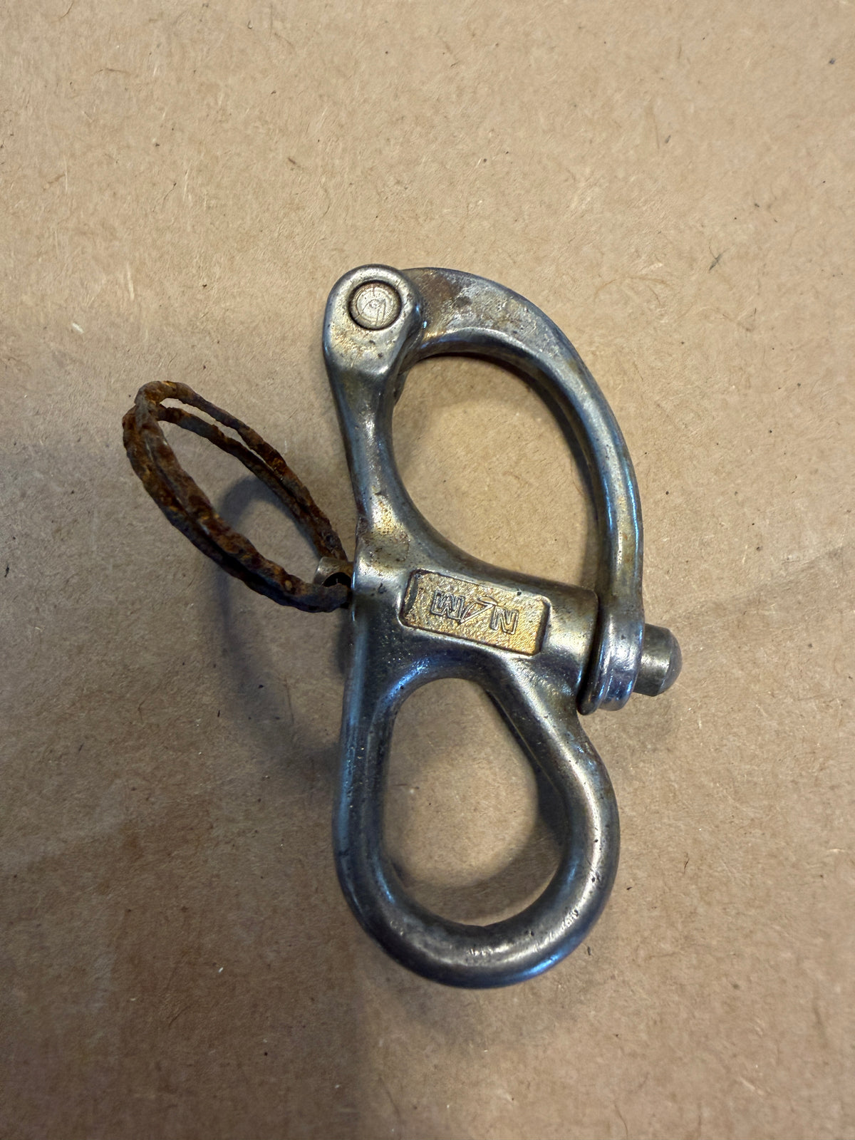 Nicro Marine Fixed Bail Shackle - 5/8” Eye - Rusty Pull