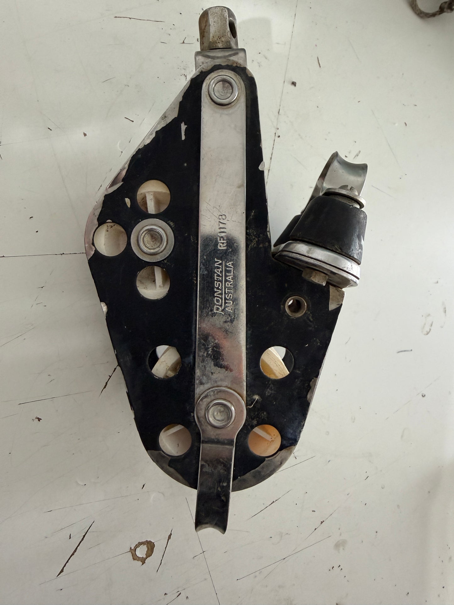 Ronstan Swivel Fiddle Block - Cam Cleat Broken - 1/2" Line