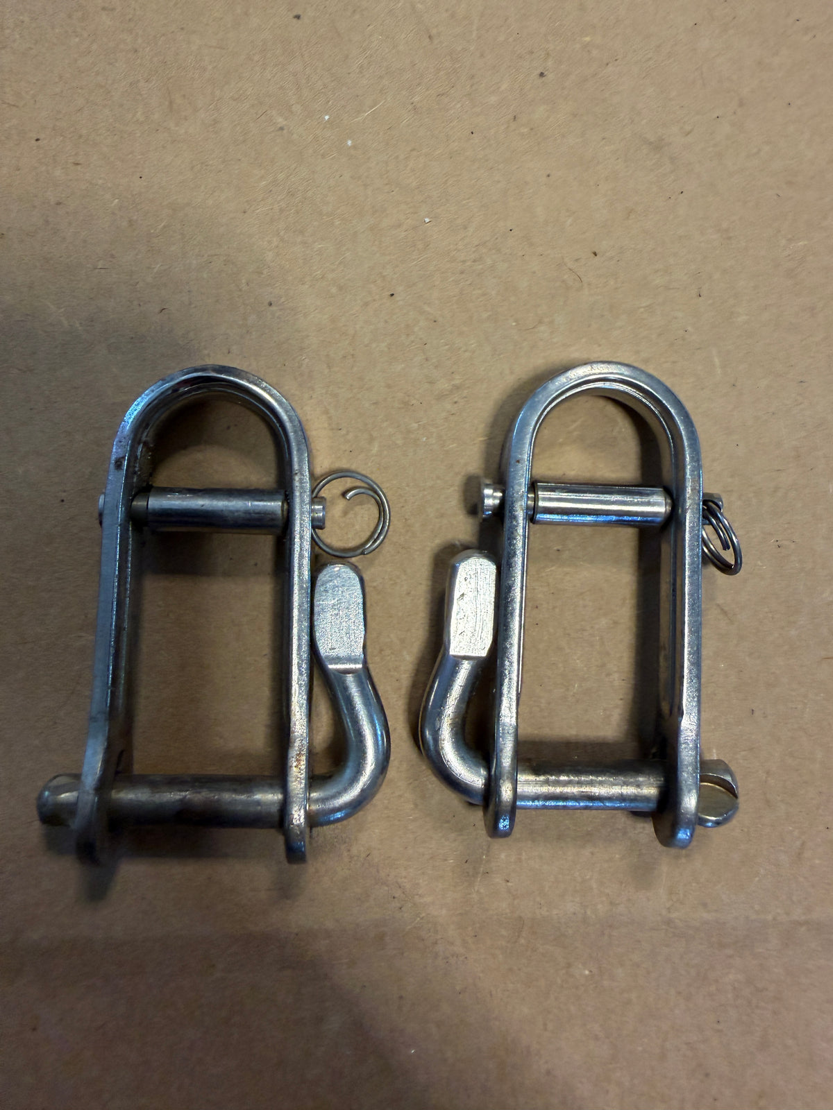 PAIR Halyard Shackles - 1/4" Pin Diameter x 7/8" Width