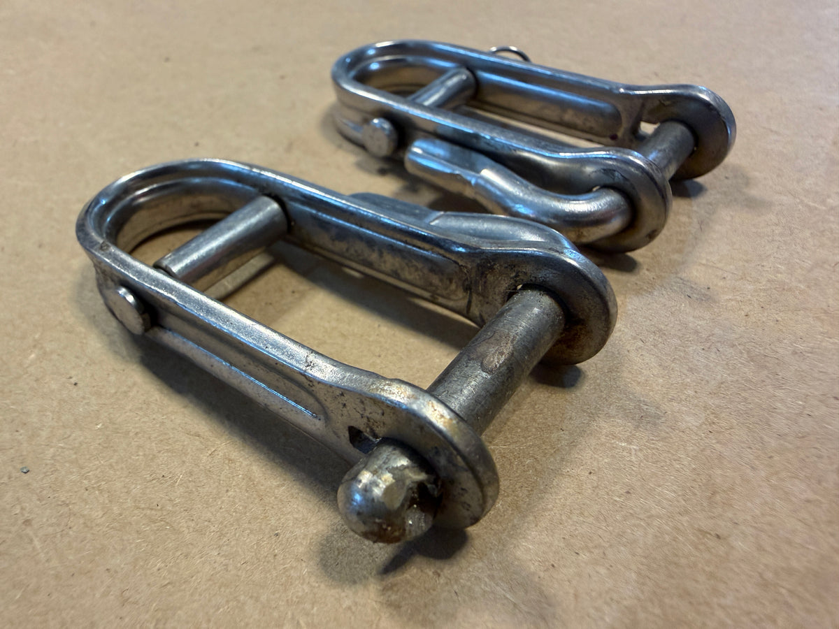 PAIR Halyard Shackles - 1/4" Pin Diameter x 7/8" Width