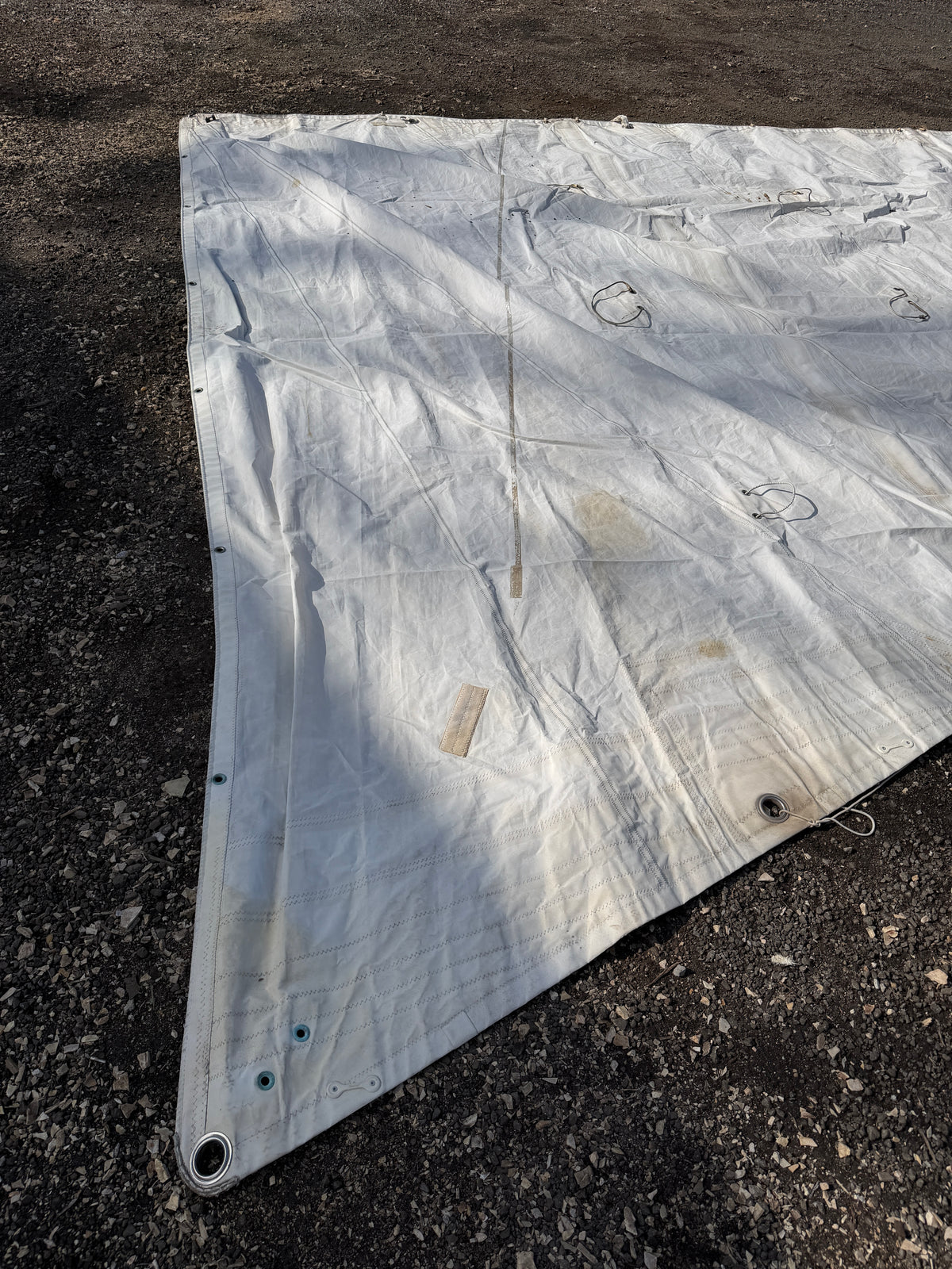Coronado 30 Main Sail - 30'4" (3/4" Slide Side) x 33'7" x 13'3"