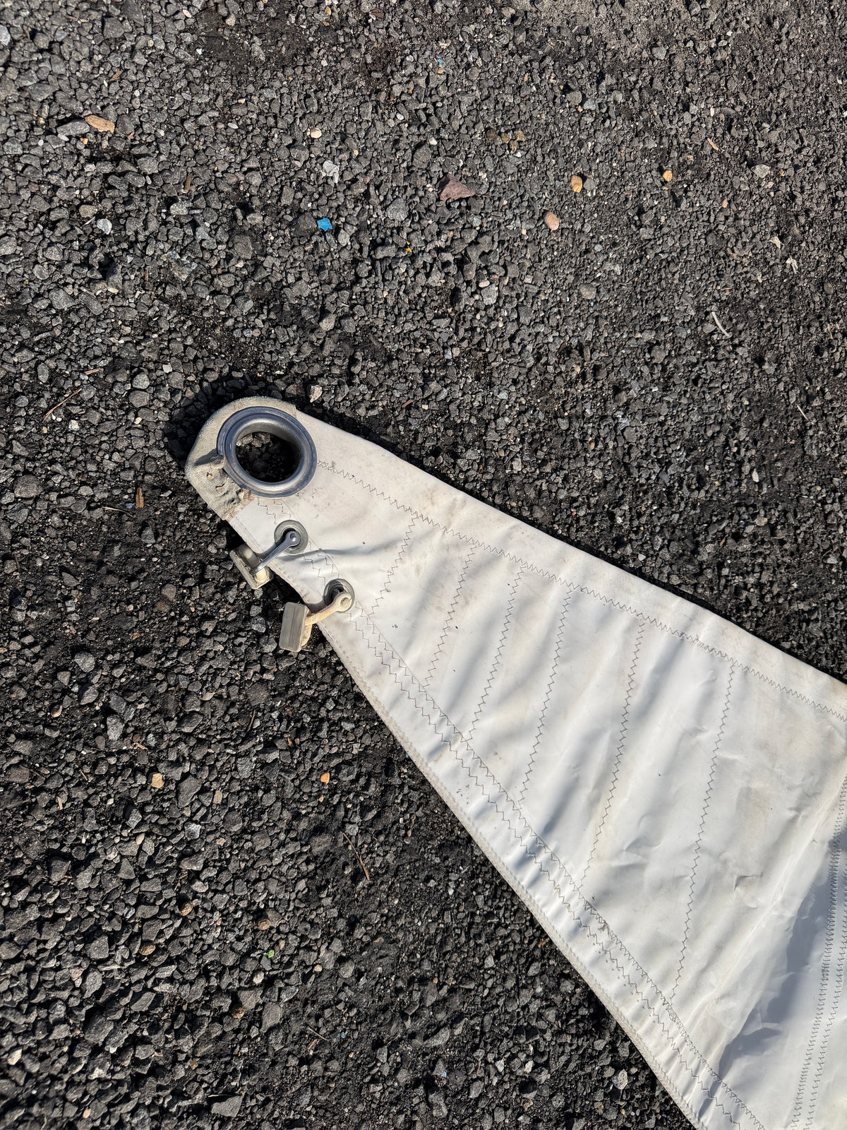 Coronado 30 Main Sail - 30'4" (3/4" Slide Side) x 33'7" x 13'3"