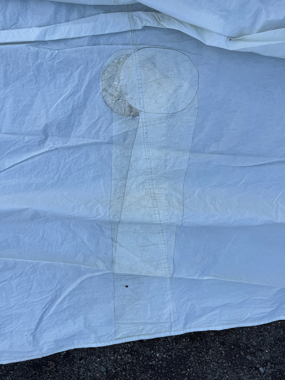 Pearson 30 Headsail - 36'9" (Hank On) x 37'8" x 21'8"
