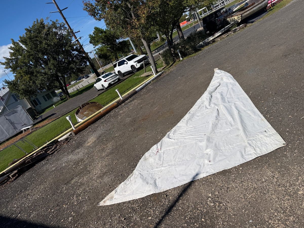 CAL 24 Headsail - 21'8" (Hank On) x 18'10" x 9'9"