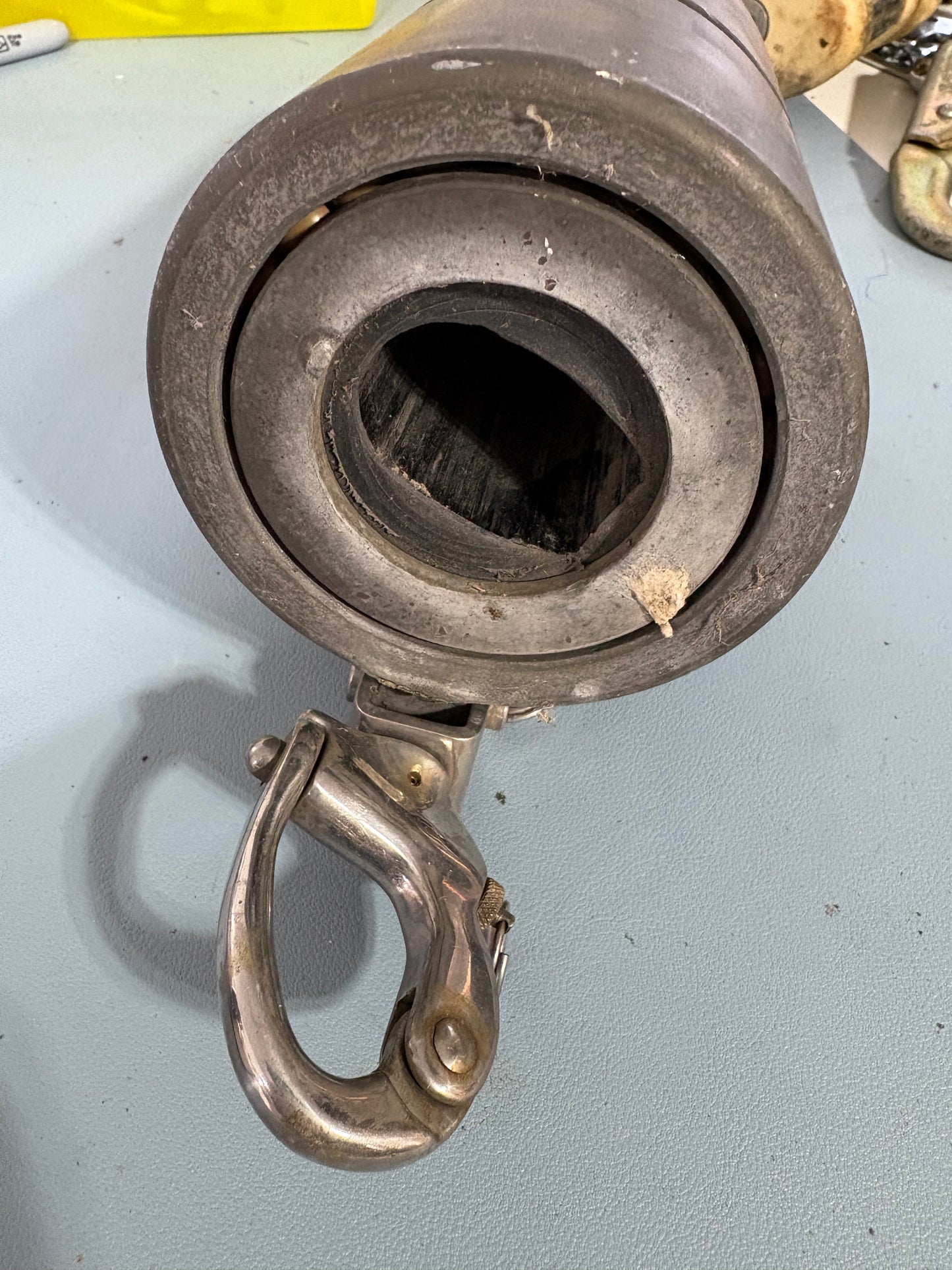Roller Furler/Furling Upper Swivel