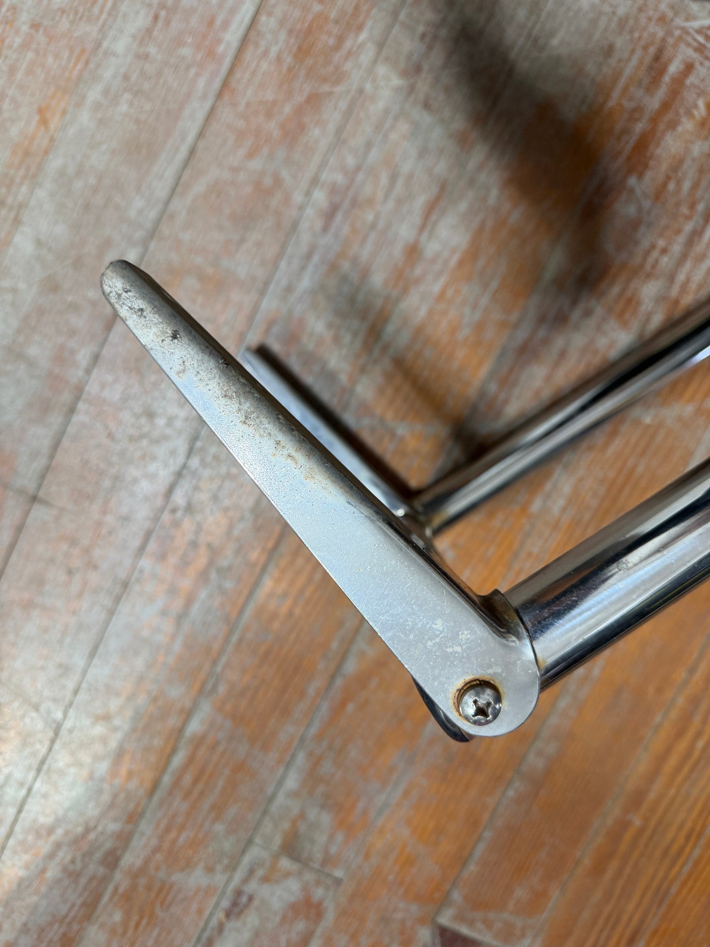 WindLine 3 Step Telescoping Ladder - Bent
