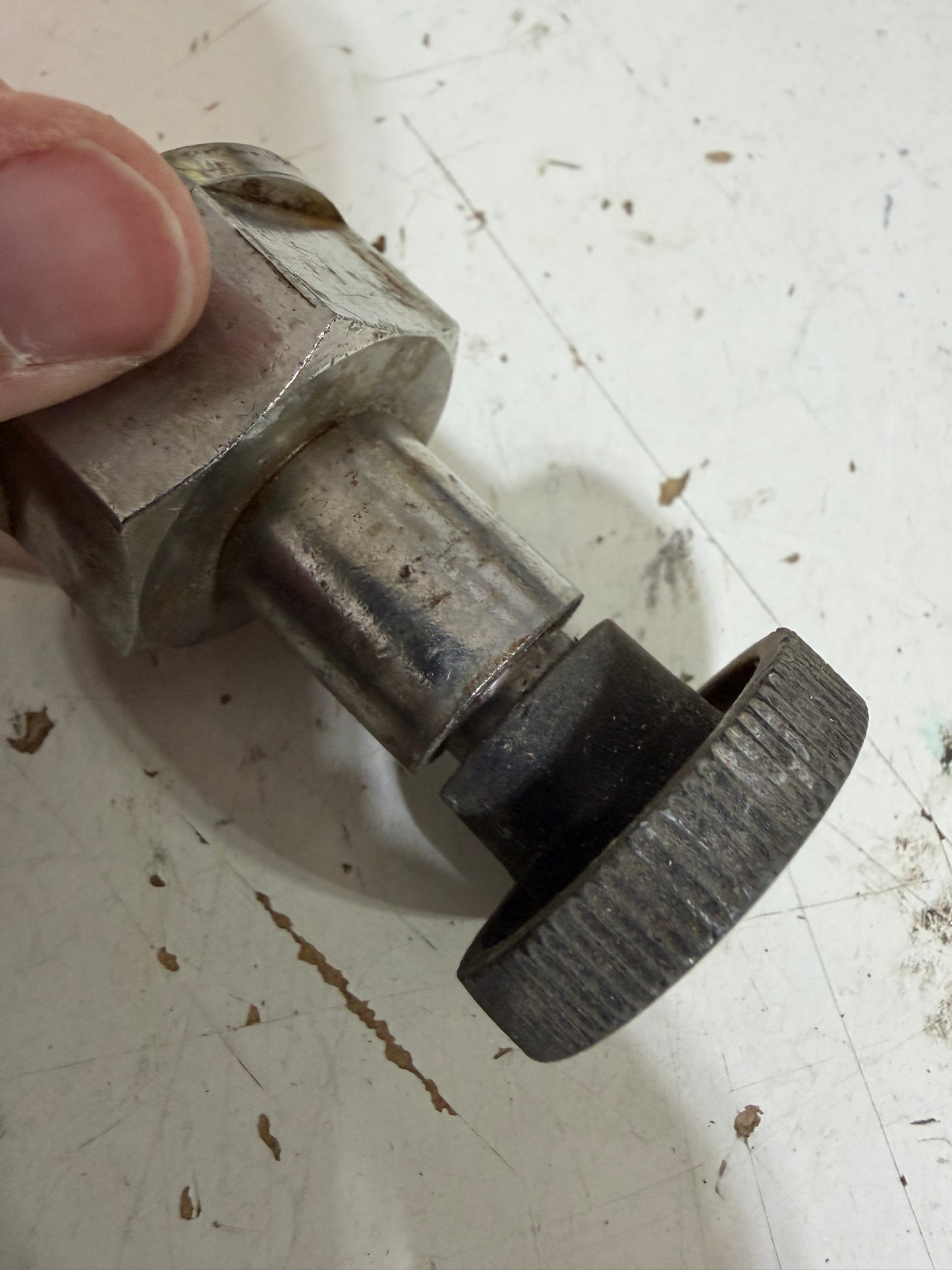 5/8" Wheel but With Screw Top