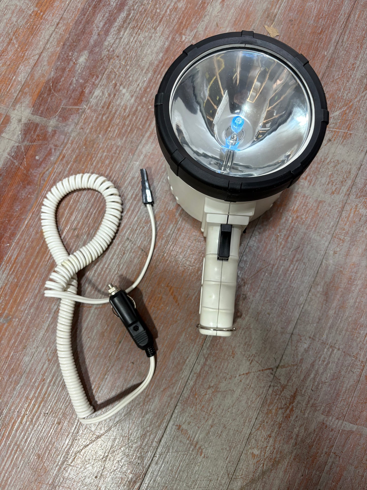 Optronics 12 Volt Hand Held Spotlight (works)