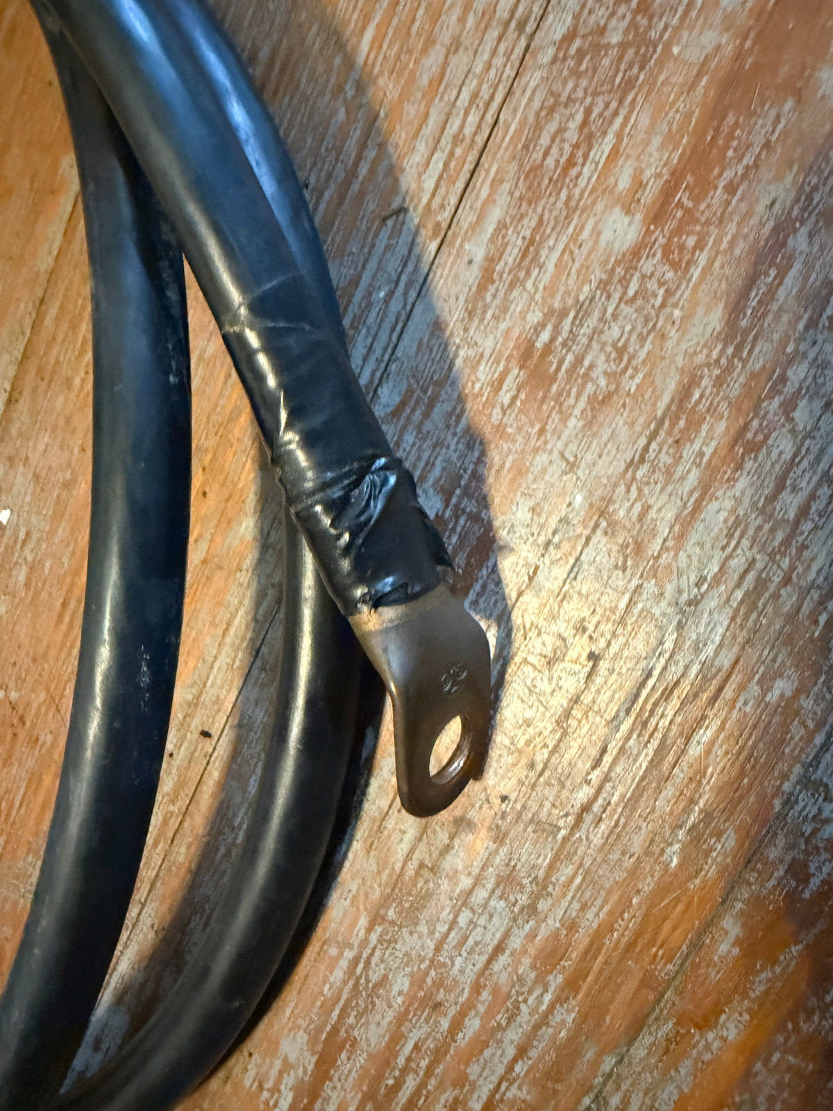 8'5" - 2/o Gage Battery Cable