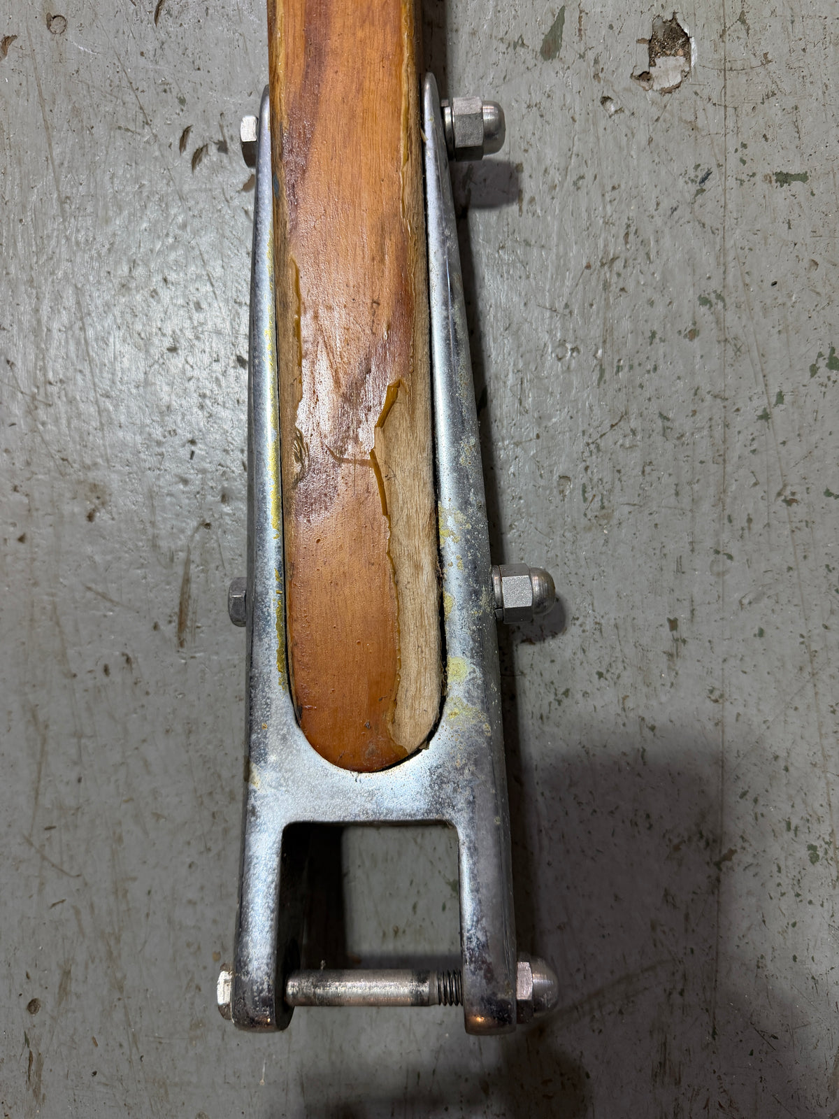 47 1/2" Length Slightly Curved Tiller Handle - Islander 30