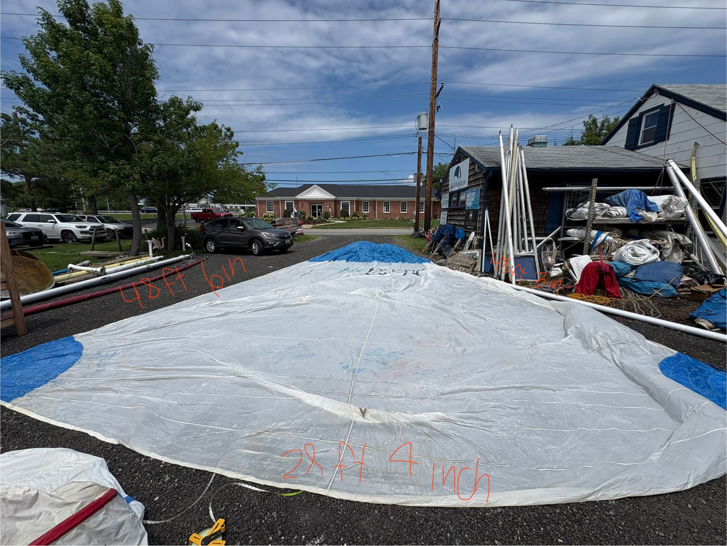 Blue & White Symmetrical Spinnaker Sail 48’ x 29’4”