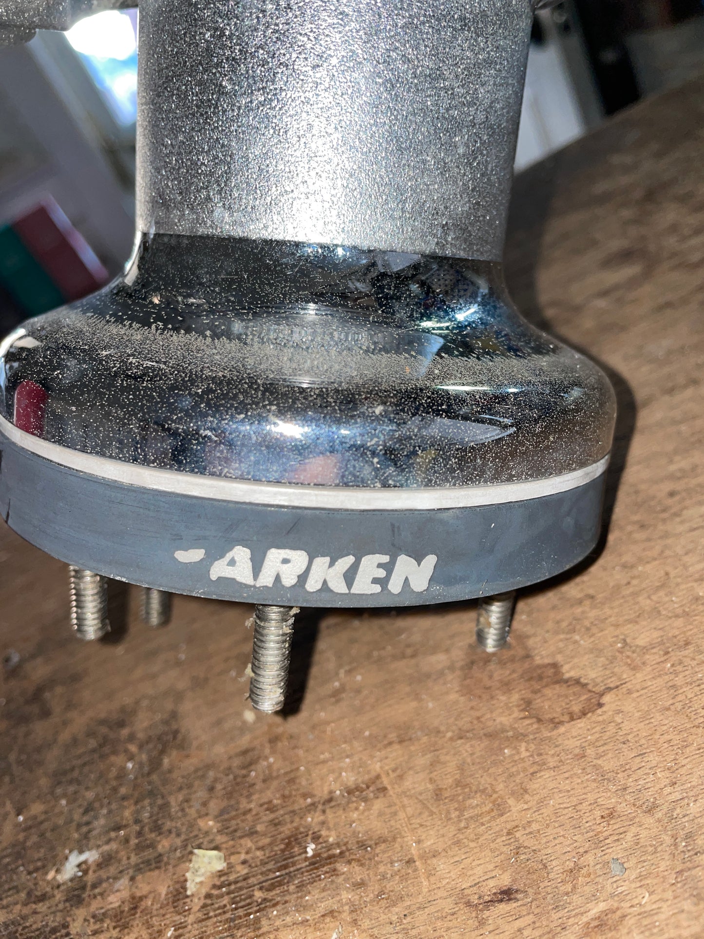 Harken 16 Single Speed Self Tailing Winch