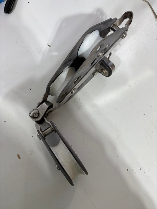 Schaefer Fiddle Block With Cam Cleat and 2 3/8" Sheave Single Block- 5/8" Line