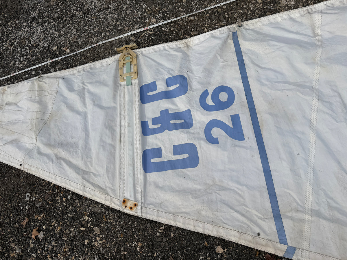 C&C 26 MAIN SAIL - 28'7" (1/2" Slug Side) x 30'4" x 8'7"