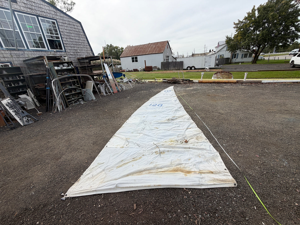 C&C 26 MAIN SAIL - 28'7" (1/2" Slug Side) x 30'4" x 8'7"