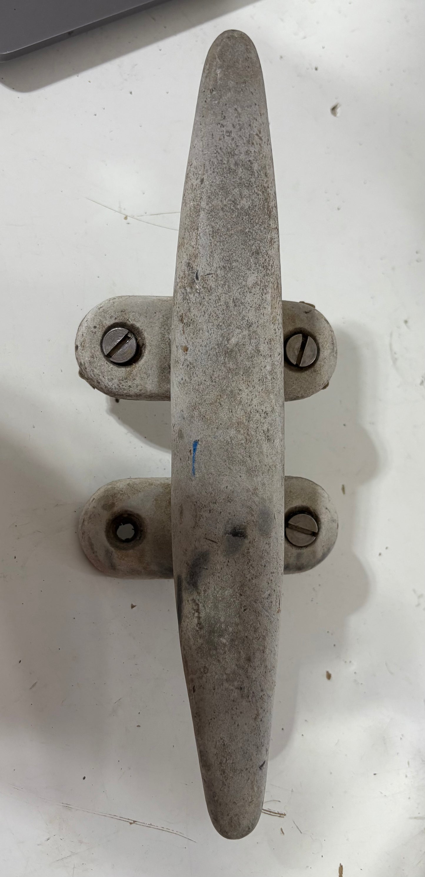 9 3/4" Aluminum Hollow Cleat