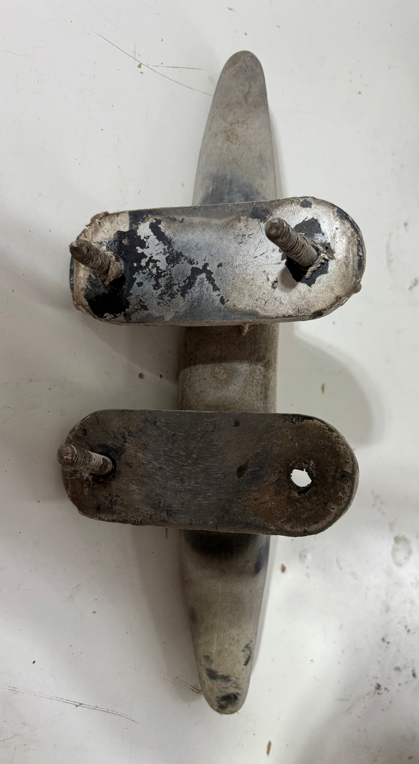 9 3/4" Aluminum Hollow Cleat