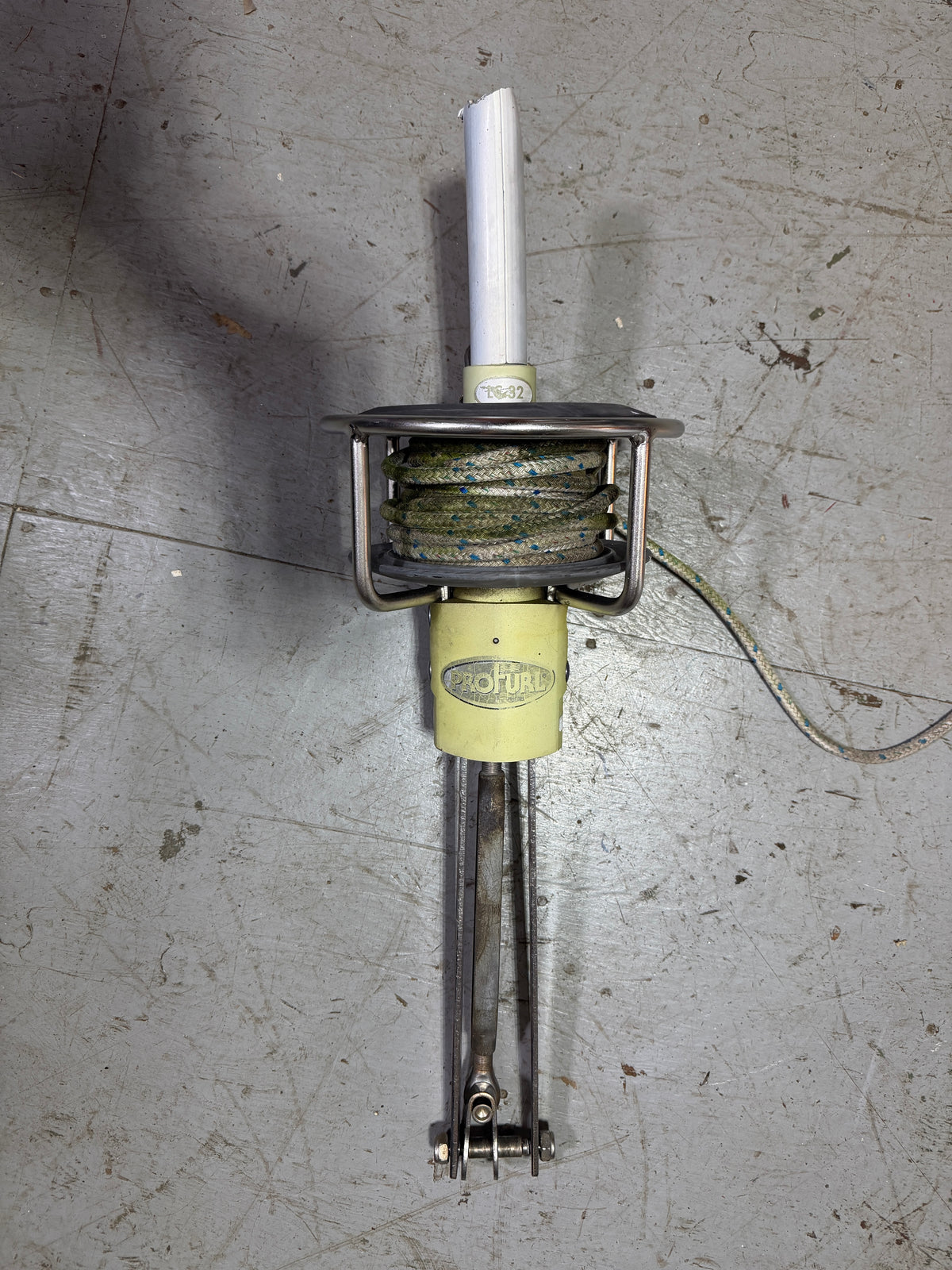 Profurl LC-32 Roller Furling / Furler Drum With Long Links - 1 1/4" Extrusion Diameter - HUGHES 38