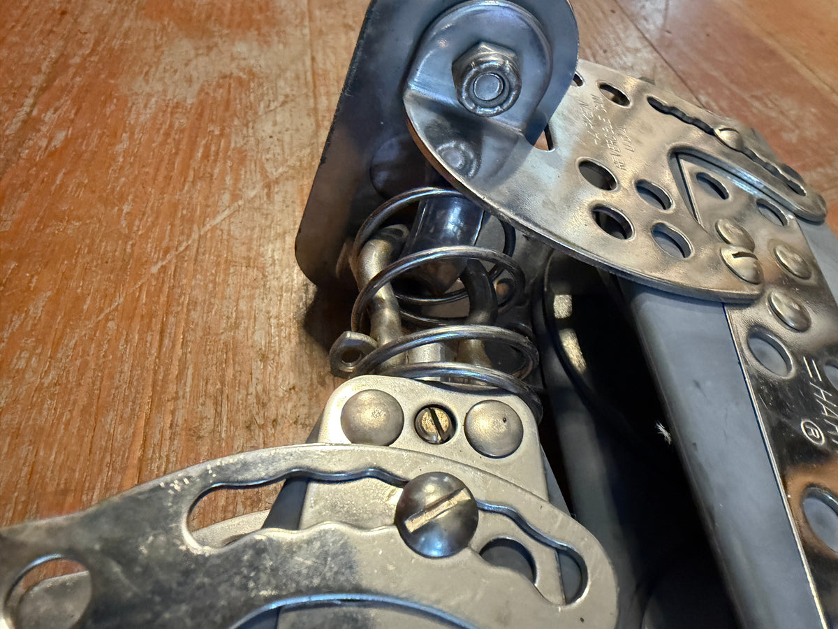 Double Hexaratcheting Fiddle Blocks With Cam Cleats