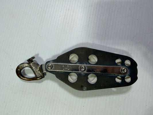 Schaefer Swivel Fiddle With Shackle- 2 1/2” & 1 3/8” Sheaves- 7/16” Line