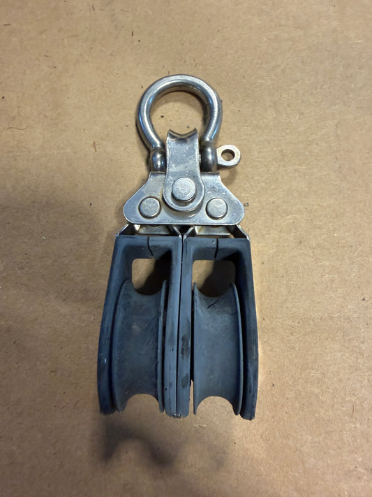 Harken Double Block - 1 1/2” Sheave (3/8” Line) With Shackle