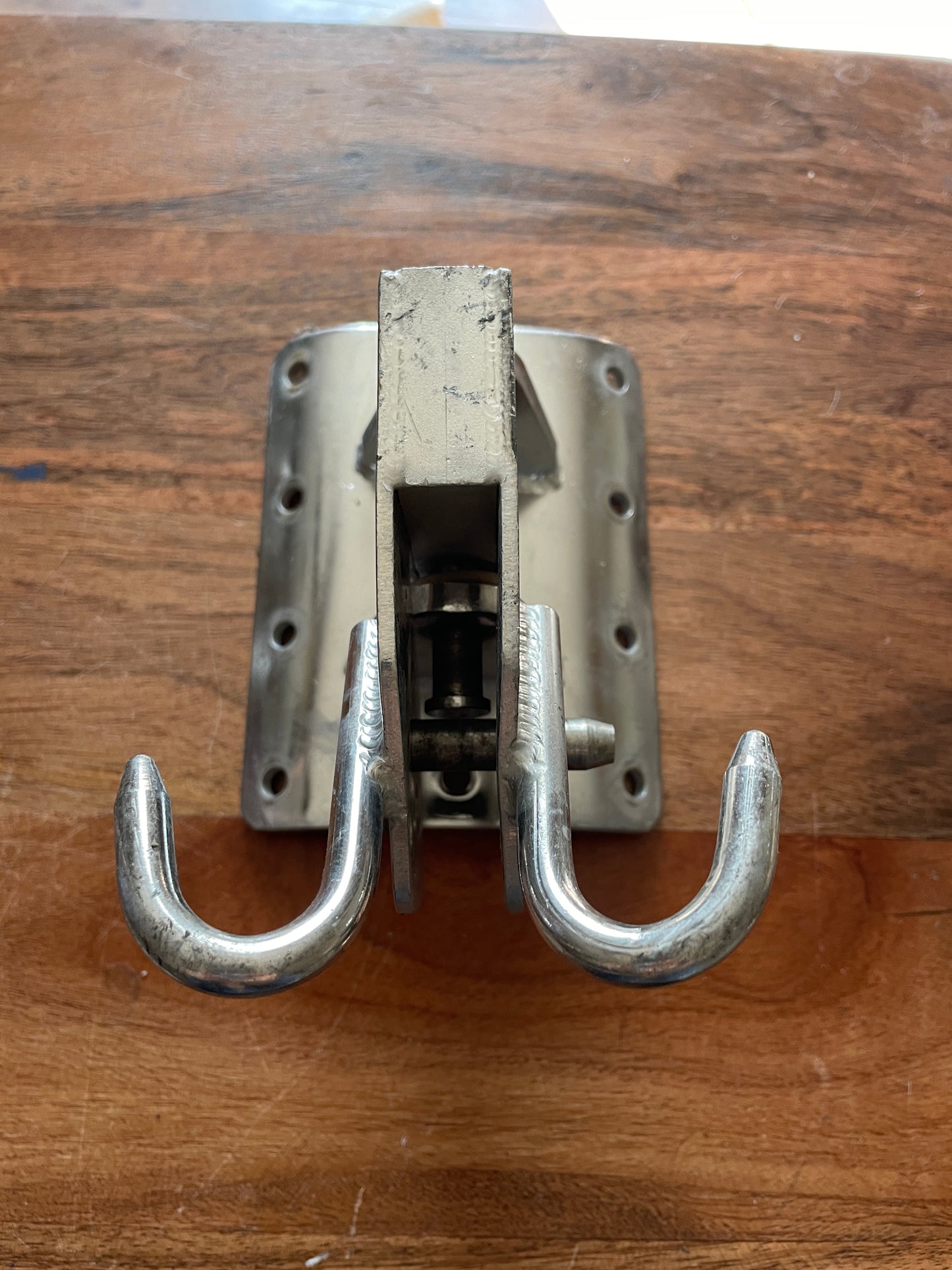 Gooseneck With Boom Brake