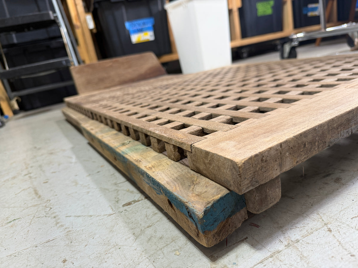 Teak Grate OFF Trintella IV - Unique Shaped -- #401
