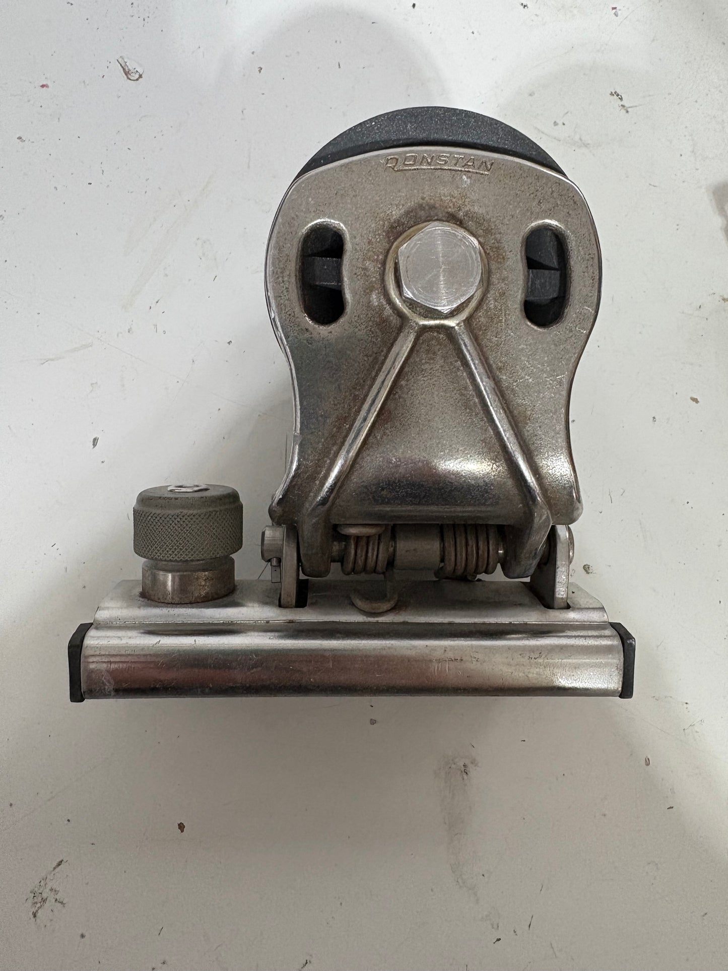 Ronstan Sheet Block - 1 1/4" Track has Slides