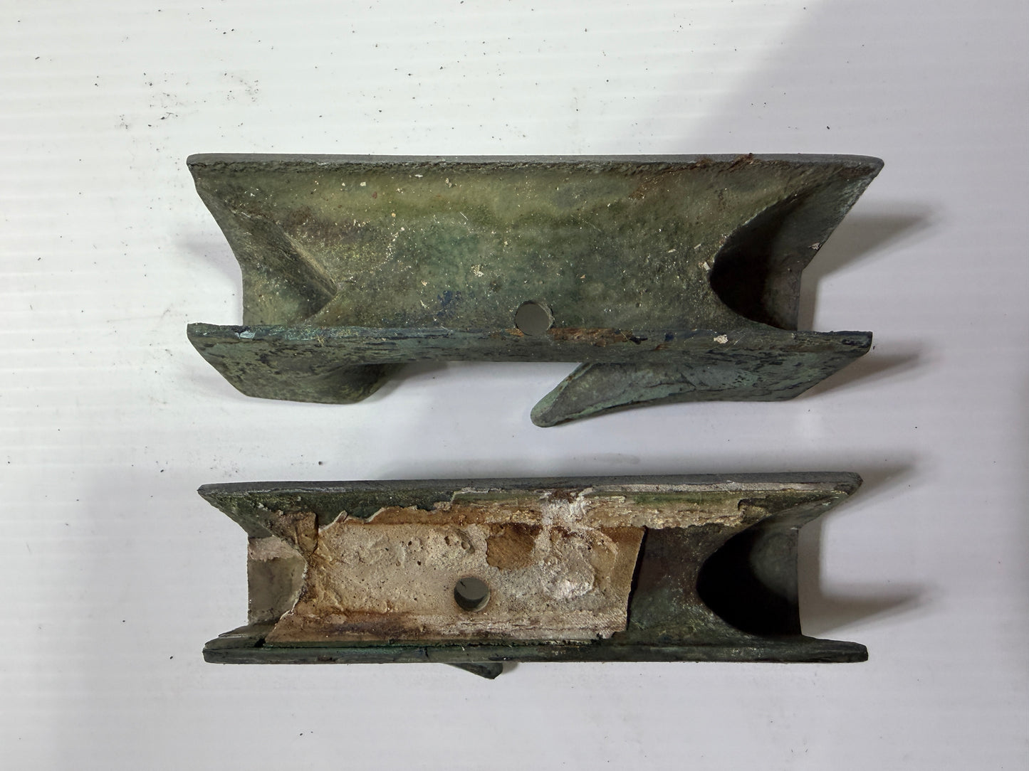 PAIR Angled Rail Chocks - 4 3/4" Long