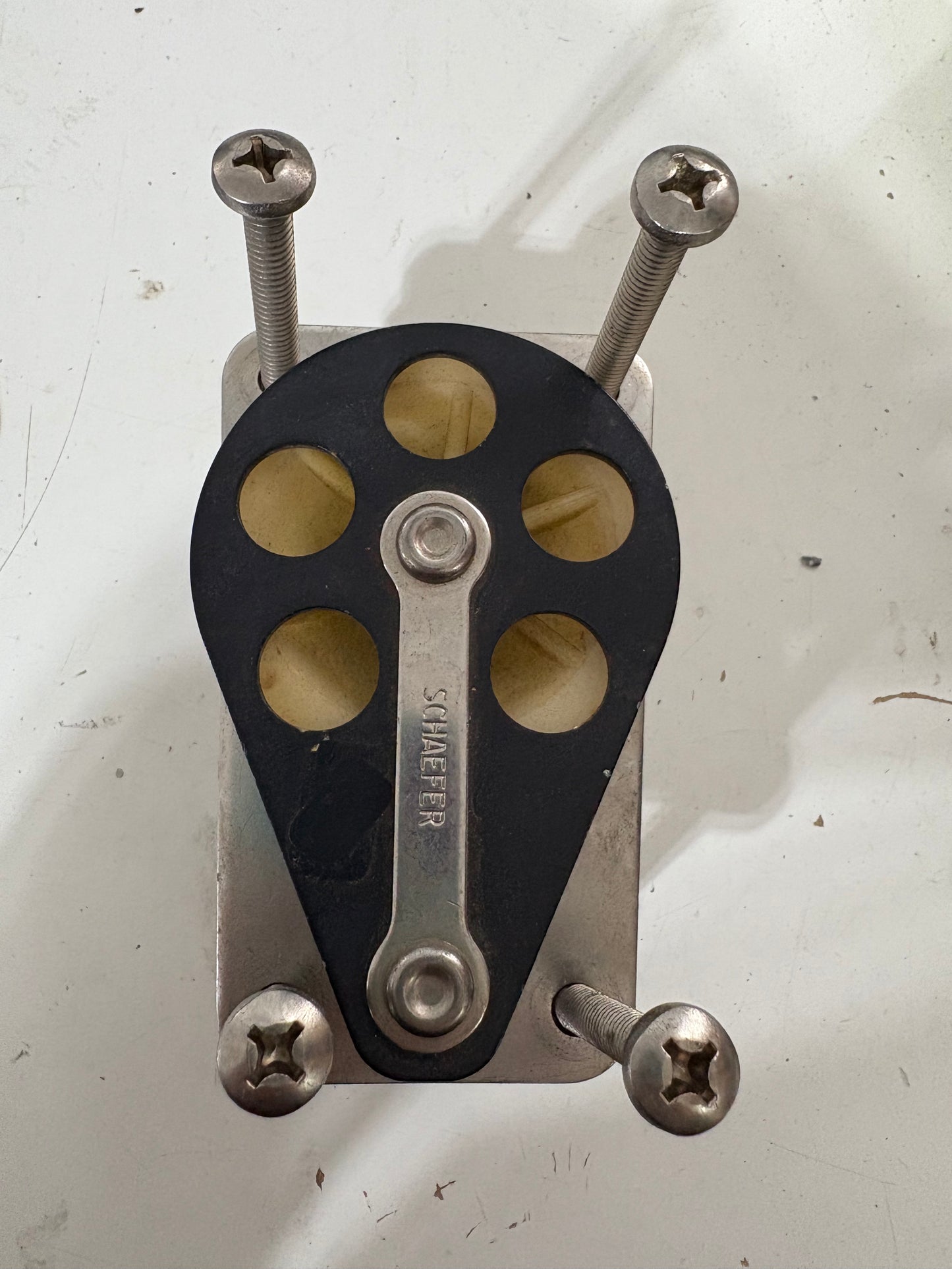 Schaefer Cheek Block With Hardware - 5/8" Line