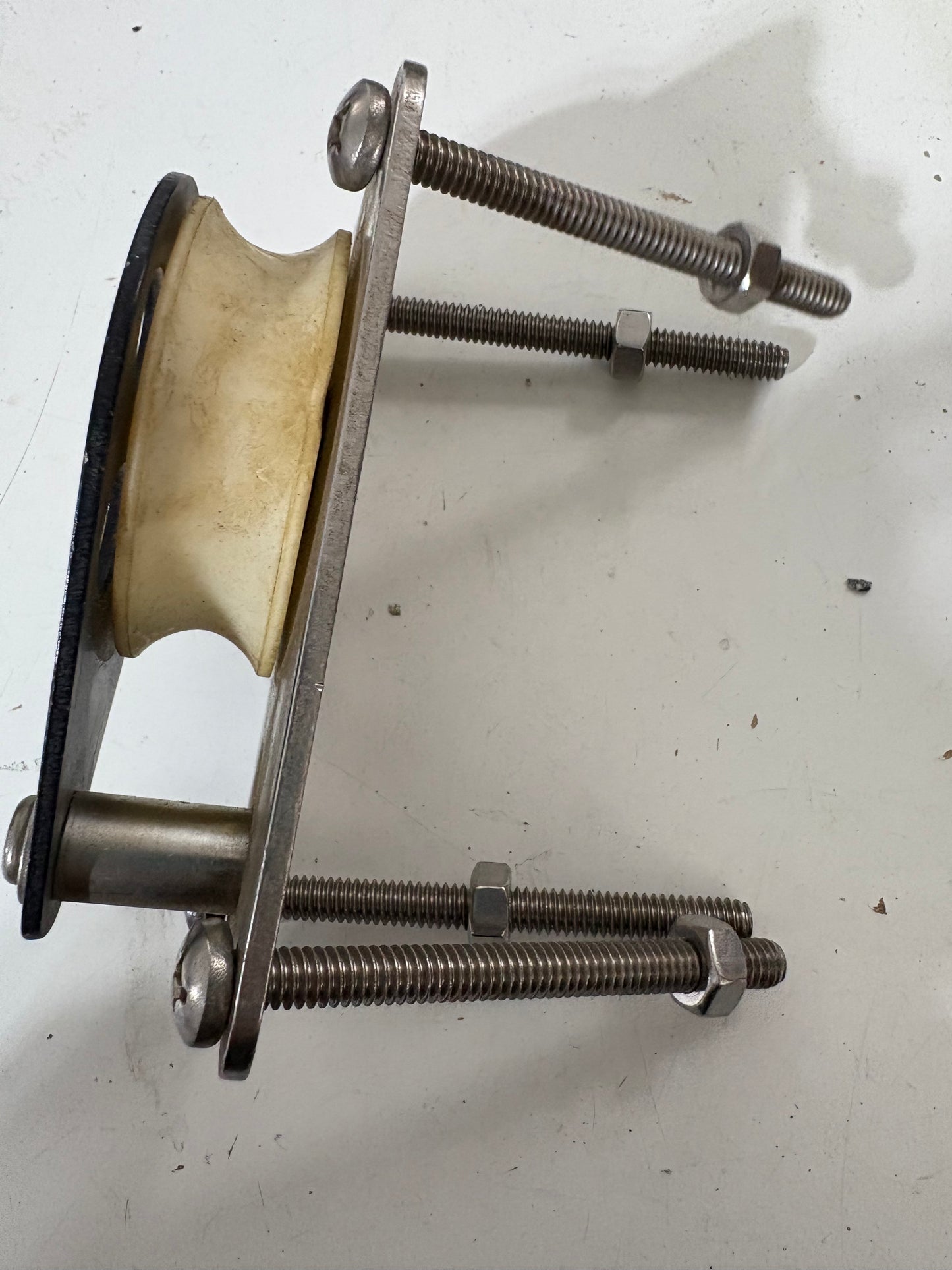 Schaefer Cheek Block With Hardware - 5/8" Line